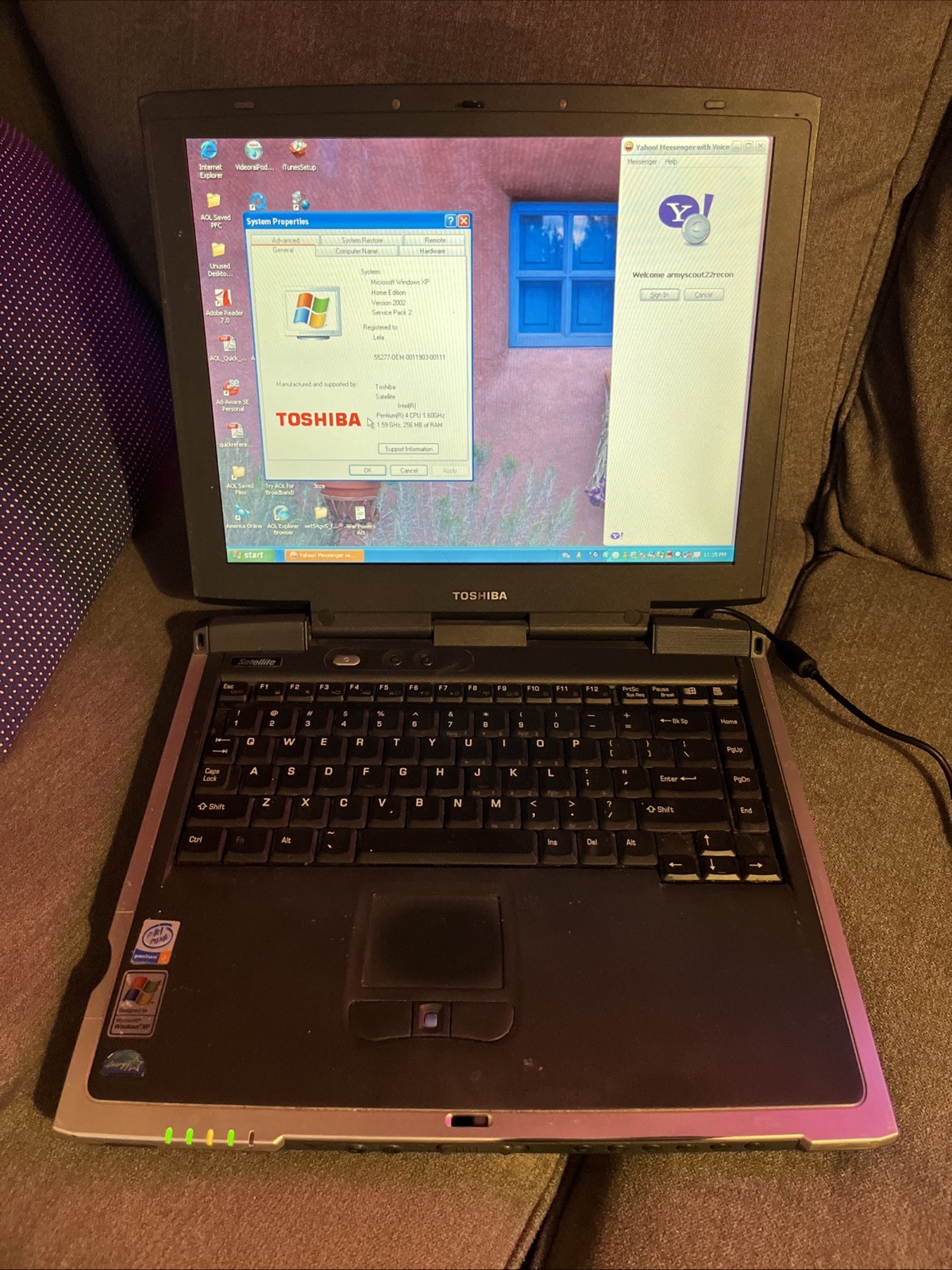 Vintage Laptop Toshiba Satellite 2405 Windows XP, Pentium 4, 256MB RAM, WORKS