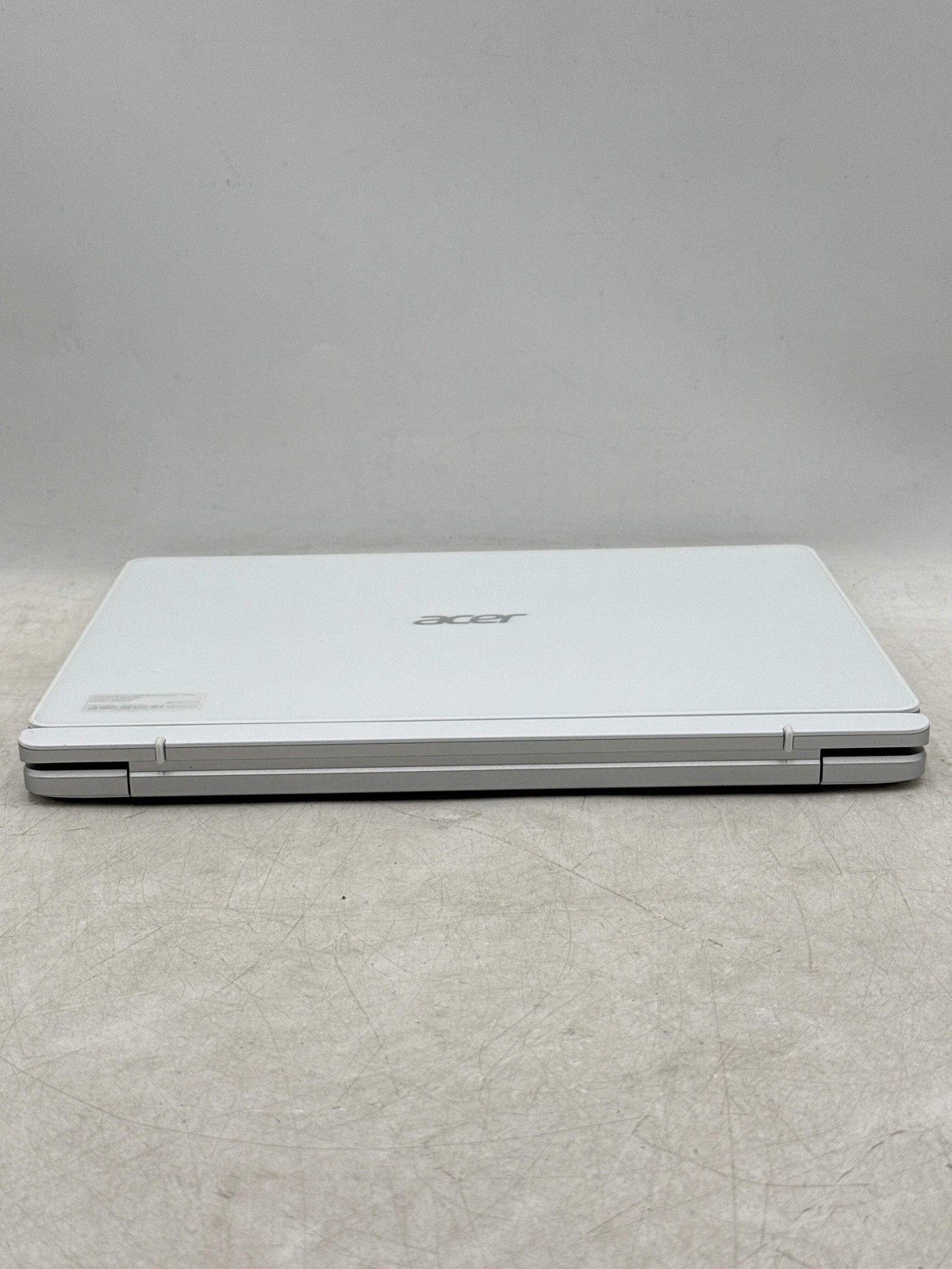 Acer Aspire Switch 10 T77H462 2-in-1 Windows Laptop – No Power