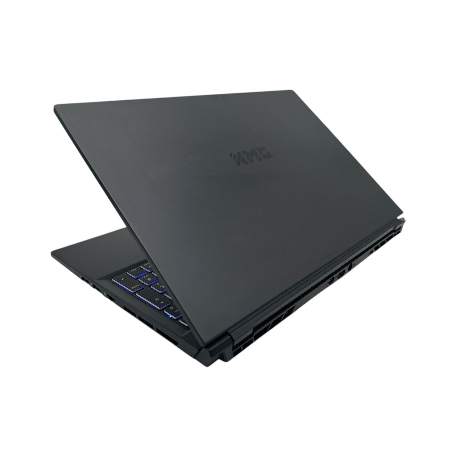 XMG PRO 15 | i7-10870H | 32GB RAM | 1TB M.2 SSD | NVIDIA RTX 3070