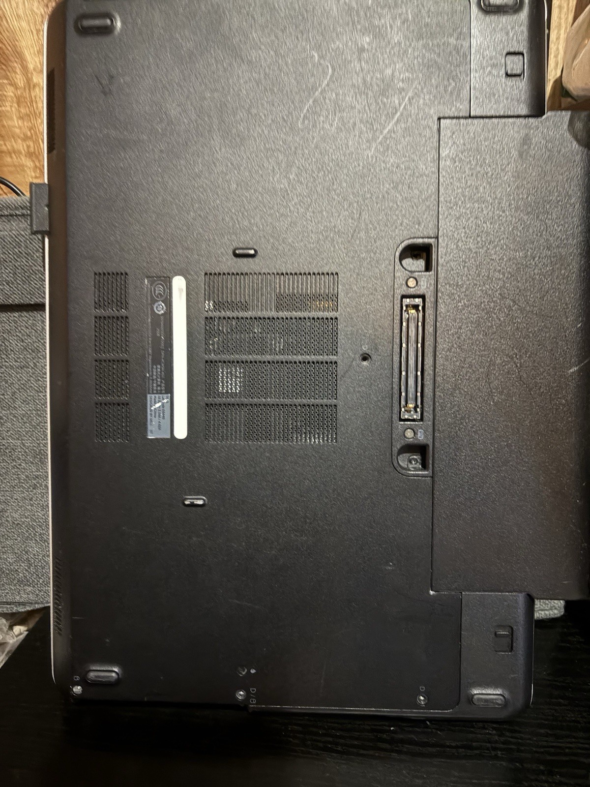 Dell Latitude E6440 14″ HD (Intel Core i5-4310M, 4GB RAM, 320GB HDD) Laptop