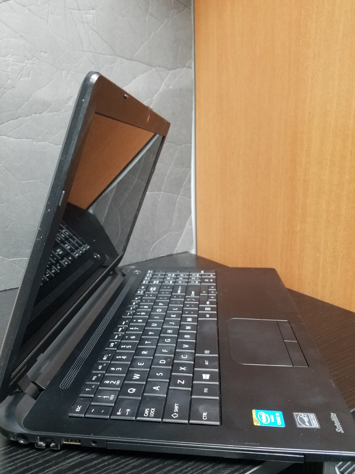 TOSHIBA SATELLITE C55-B5200 I3-4005U 1.70GHZ 6GB 750GB HDD*BAD BATT/SCREEN*