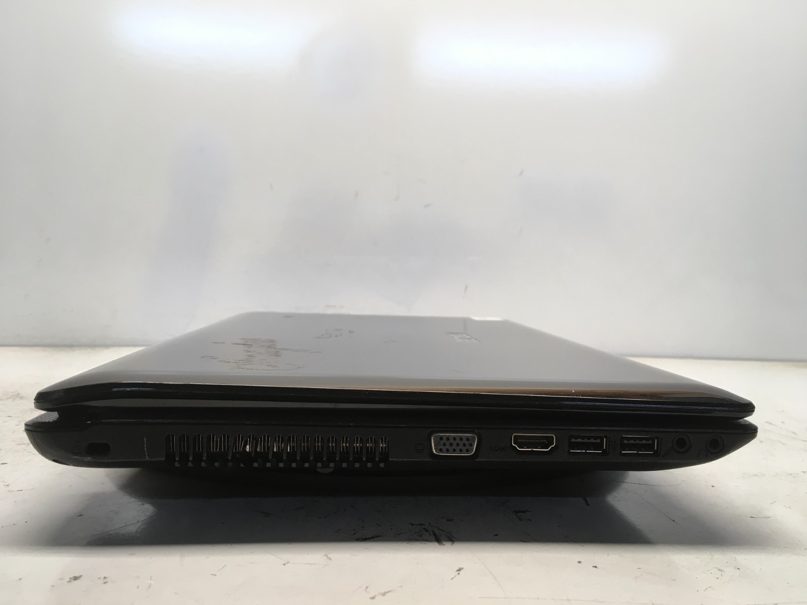 Asus K52F-BBR5 Intel Pentium P6100 2GHz 3 GB NO HDD