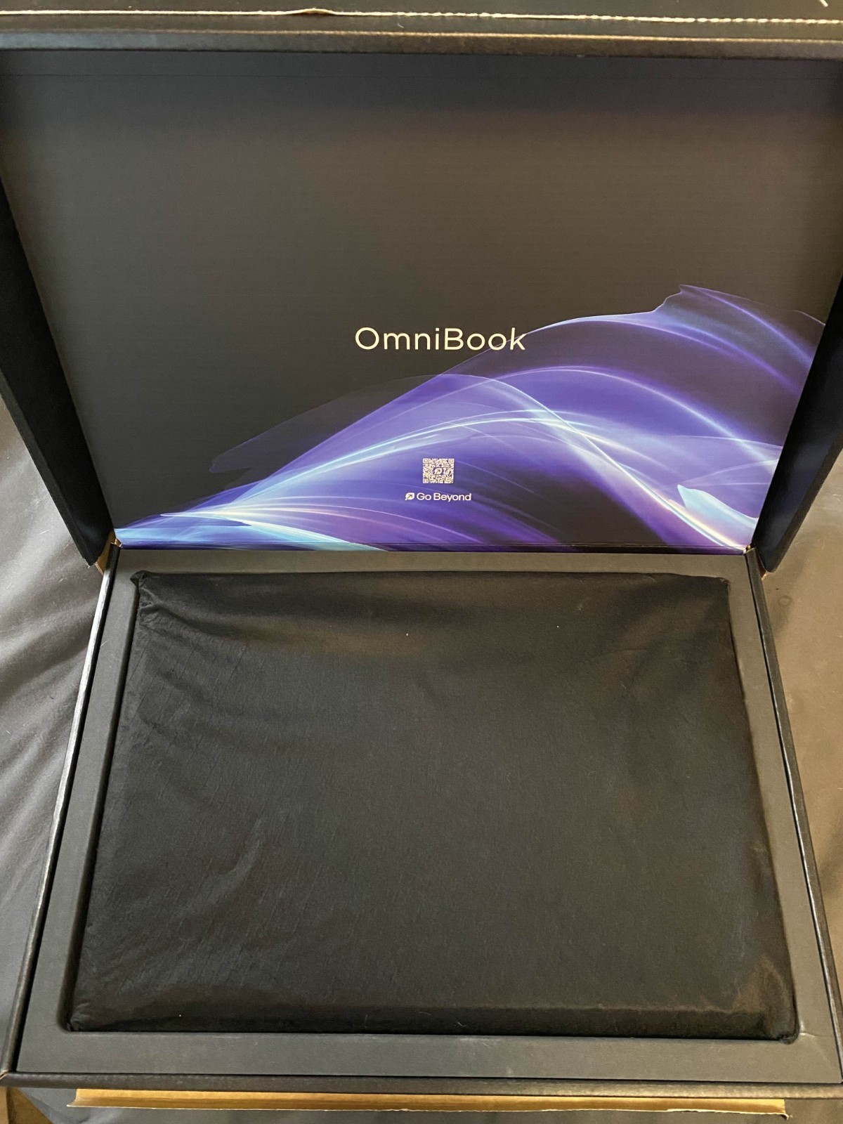 Barely Used HP OmniBook 7 Flip 16 (3K 16″ OLED Screen, 2in1) 16 GB Ram 1TB SSD