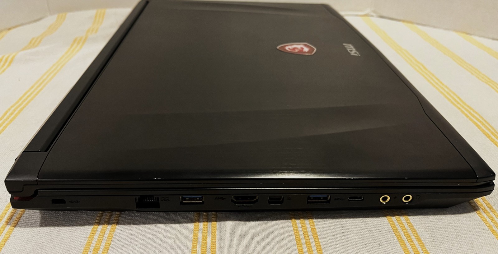 MSI Apache Pro Gaming Laptop GE72MVR 7RG-NVIDIA GTX 1070- Beautiful Condition!
