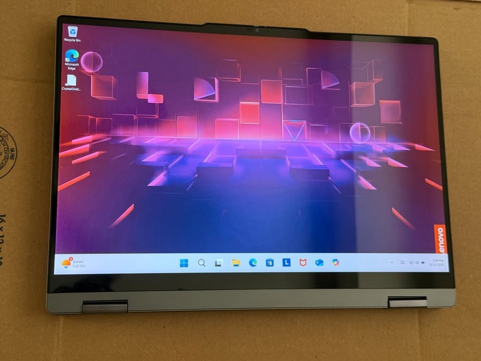 Lenovo IdeaPad 5 2-in-1 16″ Touchscreen 1900×1200 Ultra 5 225u 16gb Ram 512 SSD
