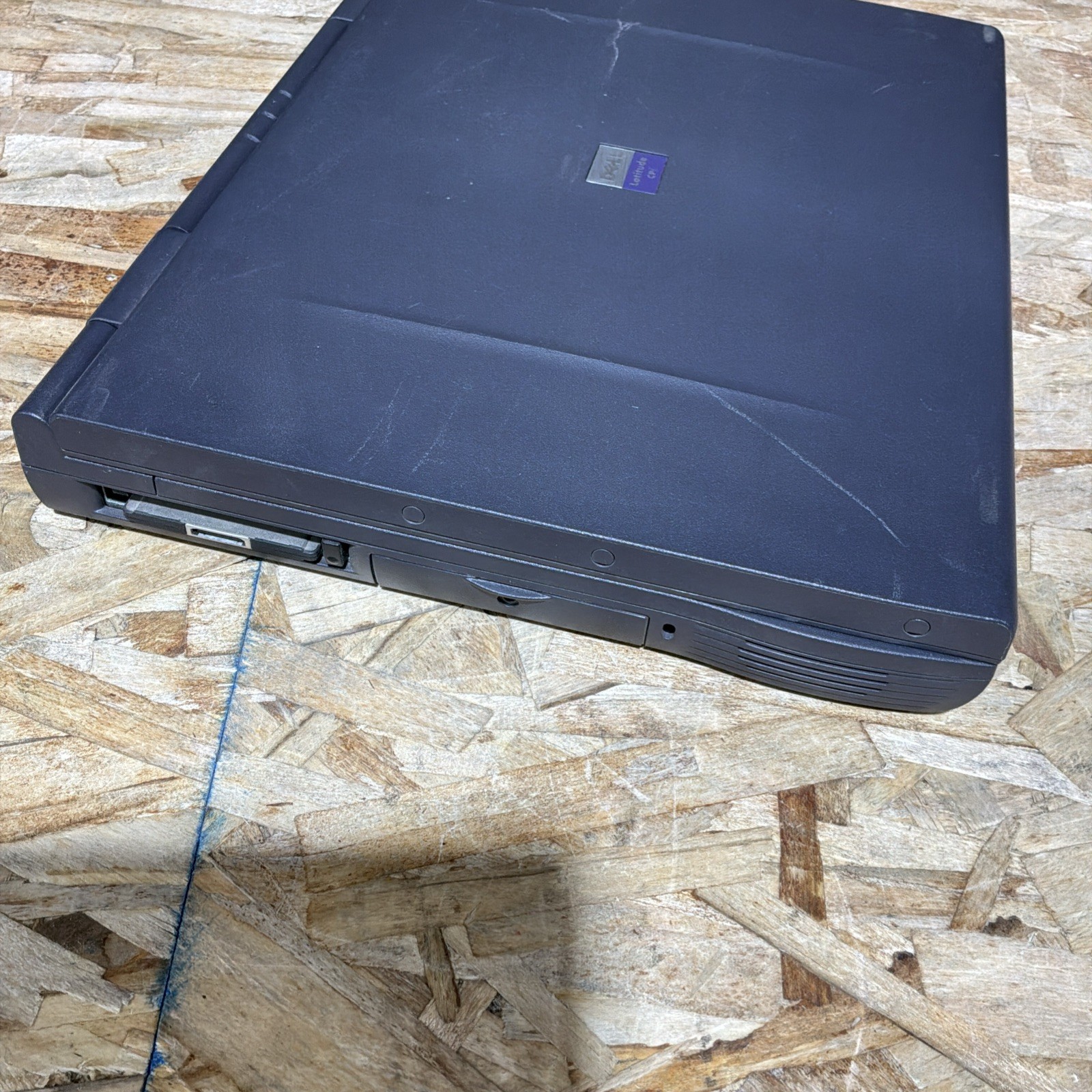 Dell Latitude CPi R400GT Powers On – Works, No Hard Drive C294