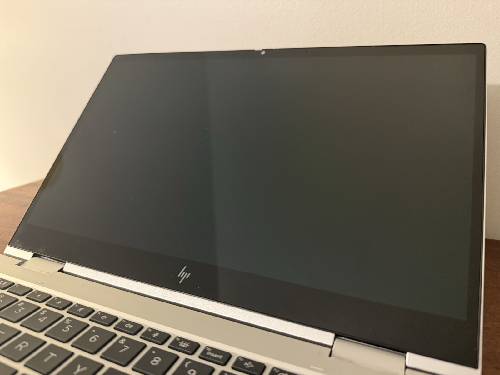 HP EliteBook x360 830 G7 14″ i7-10810U 32GB 1TB SSD Win 11 Pro 2-in-1
