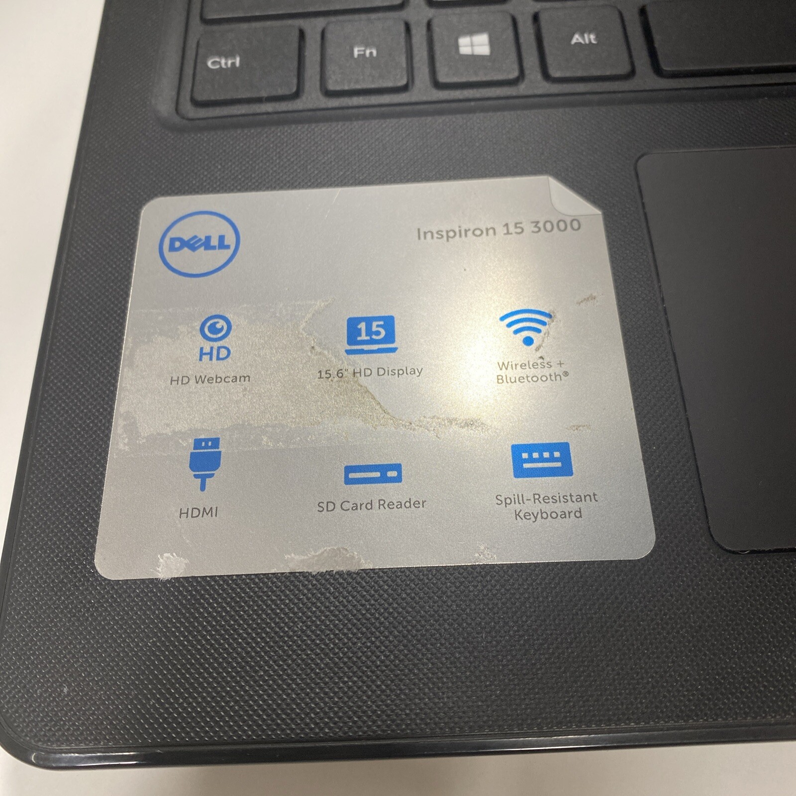 Dell Inspiron 15 3000 475GB HDD 4GB RAM AMD A6-9200 Radeon R4