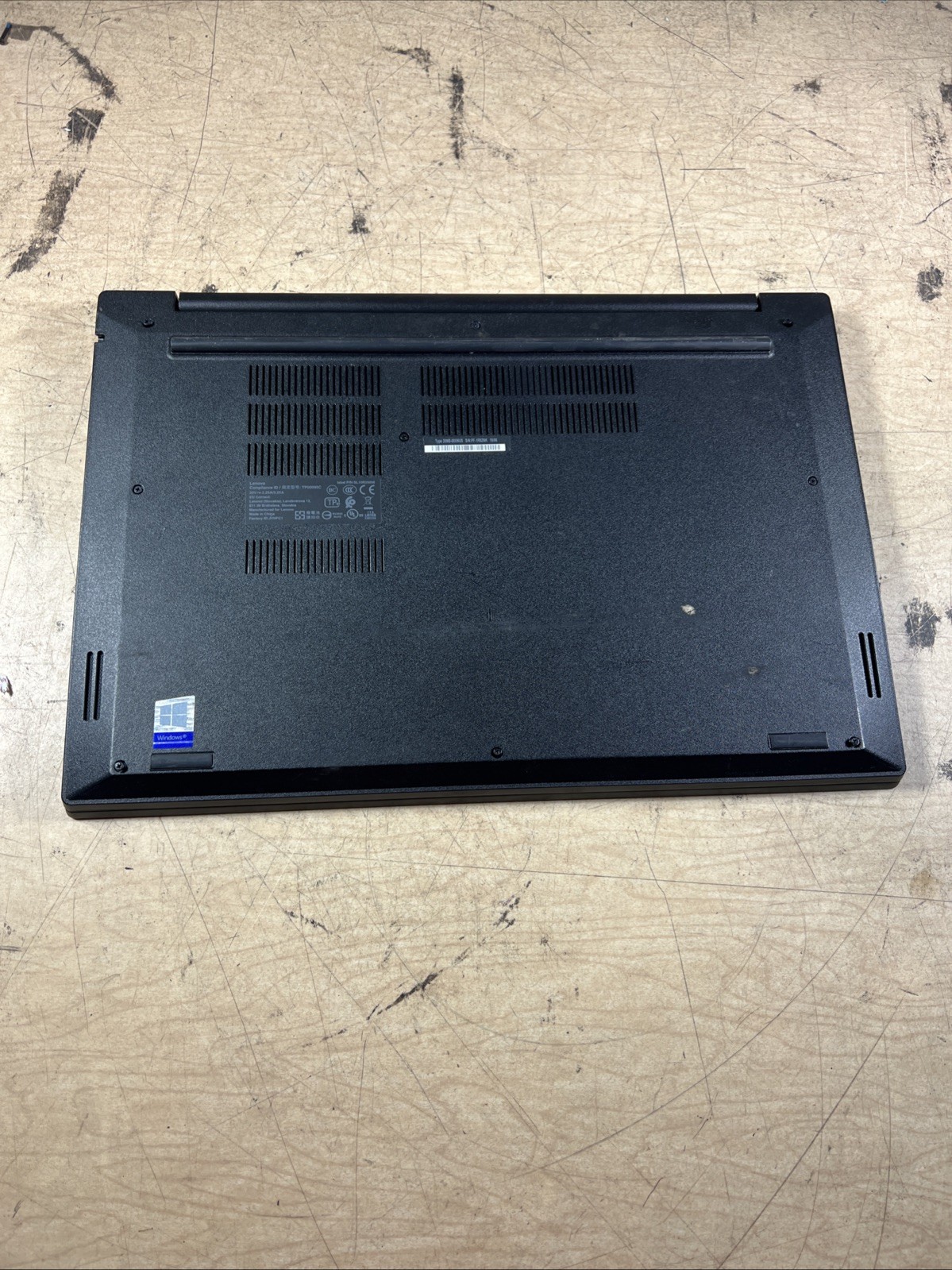 THINKPAD LENOVO E590 INTEL CORE I3-8145U 2.10GHZ 8GB RAM **NO HD/ NO CADDIE