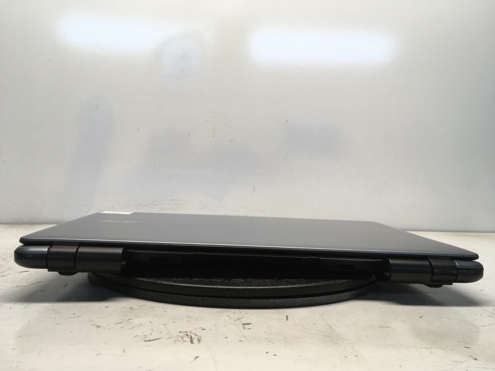 Acer Aspire E5-571 Intel i3-4030U 1.9GHz 4 GB NO HDD