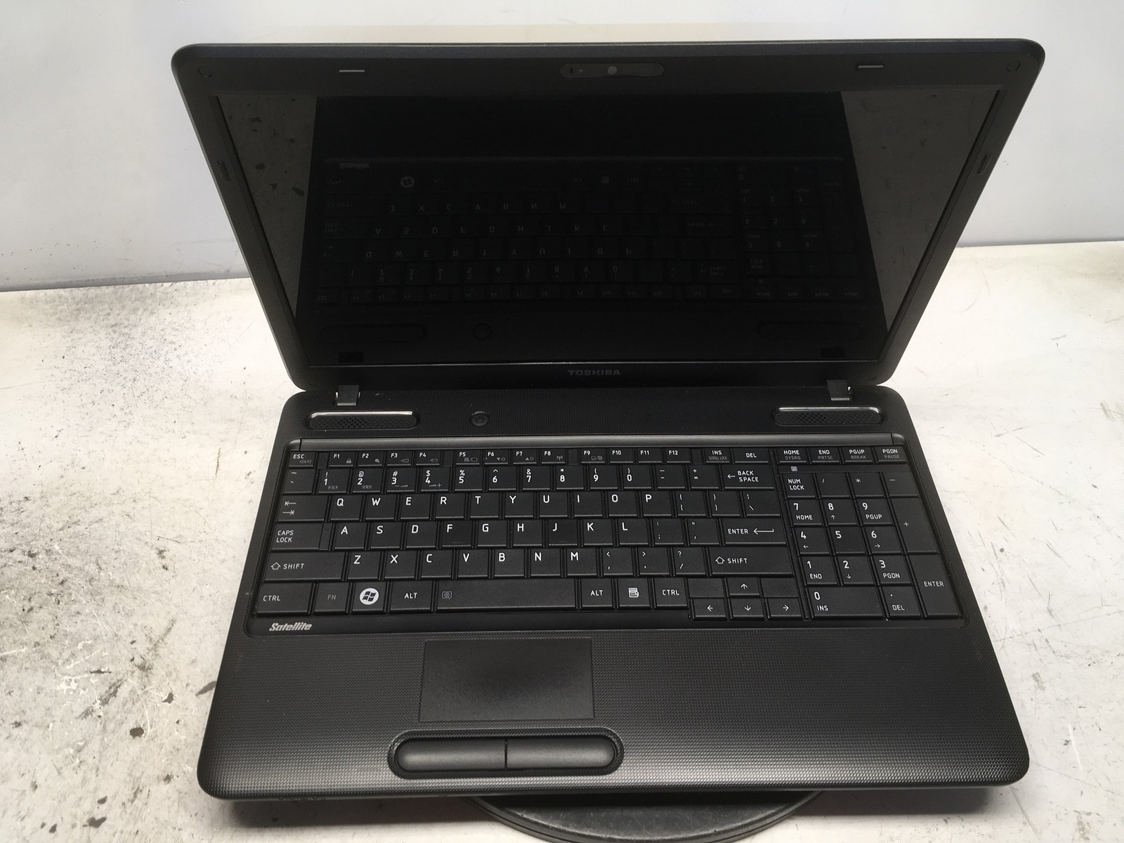 Toshiba Satellite C655-S5314 Intel Pentium B950 2.1GHz 3 GB NO HDD No Batt