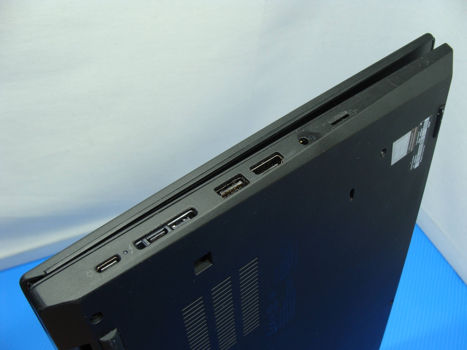 Lenovo ThinkPad T15 Gen 1 15.6″FHD Core i5-10210U 1.60GHZ 16GB 256GB Win 11 Pro