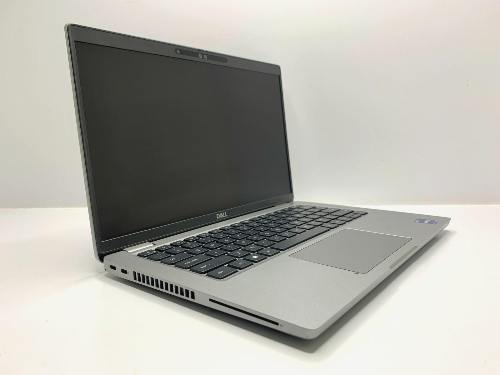 Dell Latitude 5430 | i7-1255U | 16GB RAM | 512GB NVMe | LINUX | NO BATTERY