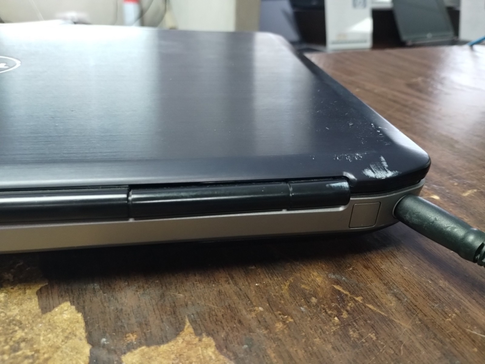 Latitude E5530 With Hinge Damage