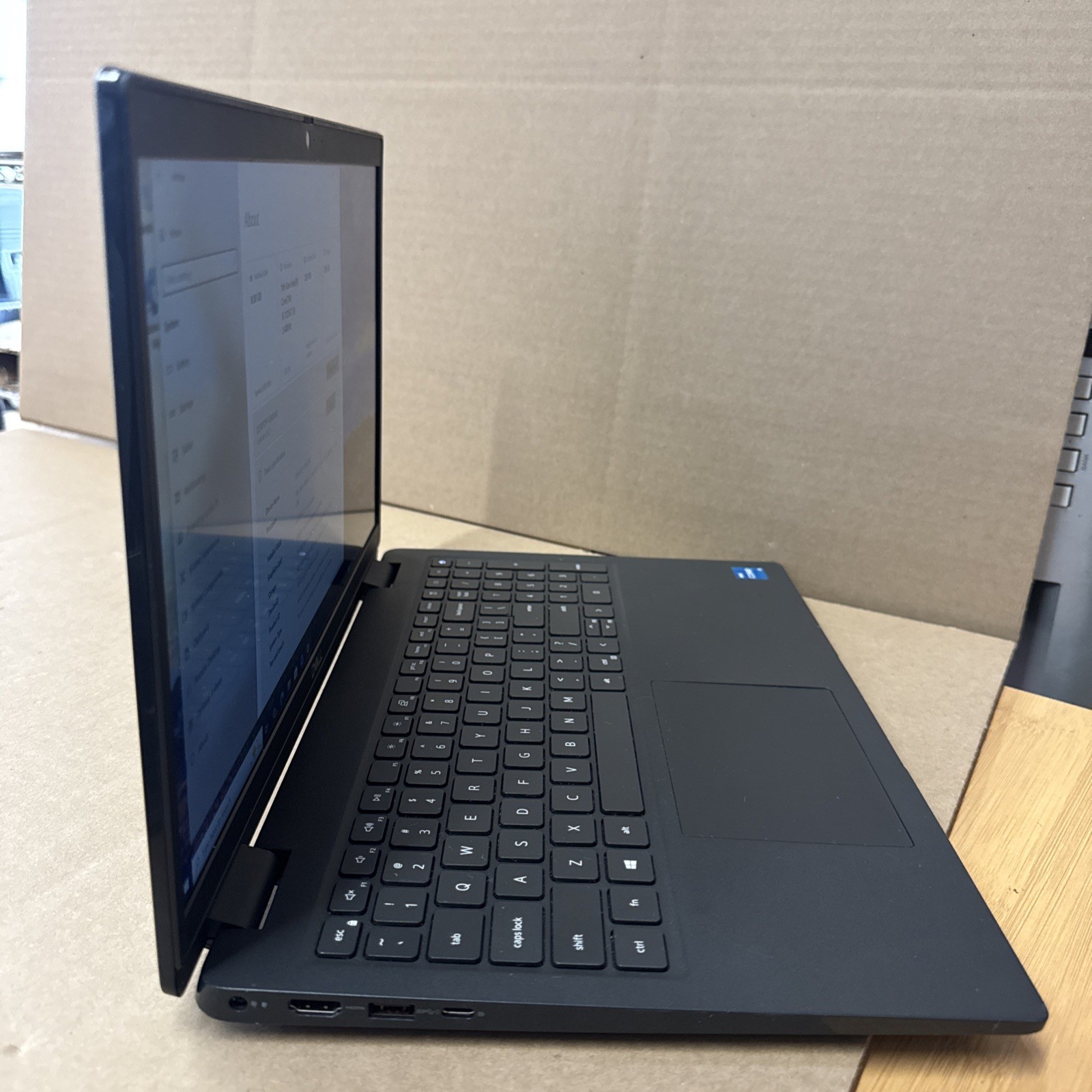 Dell Latitude 3520 i5-1135G7, 8GB Ram, 256GB SSD, W10P