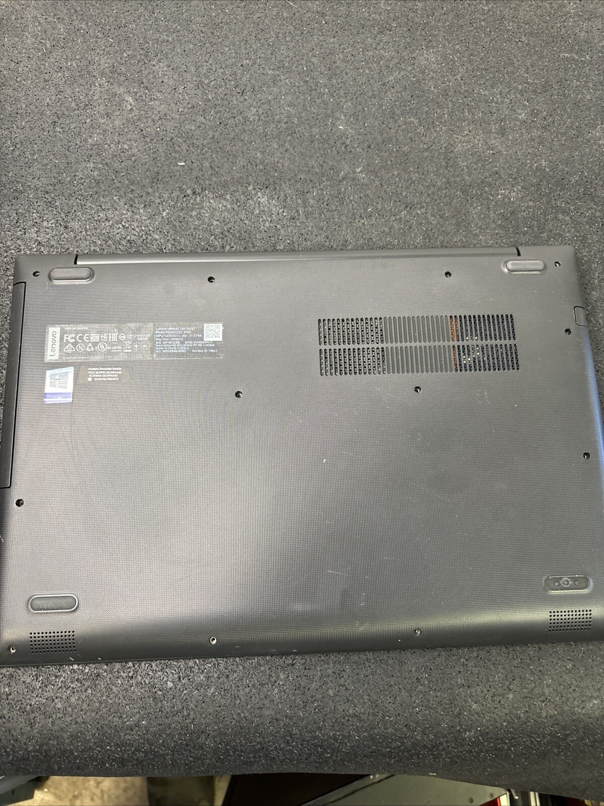 Lenovo IdeaPad 130-15AST Laptop AMD A6-9225 at 2.60Ghz 8GB RAM 250GB SSD
