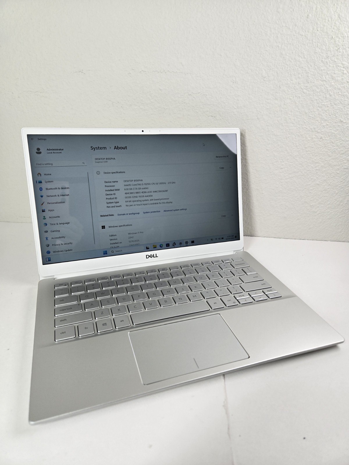 DELL Inspiron 5391 i5-10210U 1.6GHz 8Gb RAM 256Gb NVMe Win11Pro