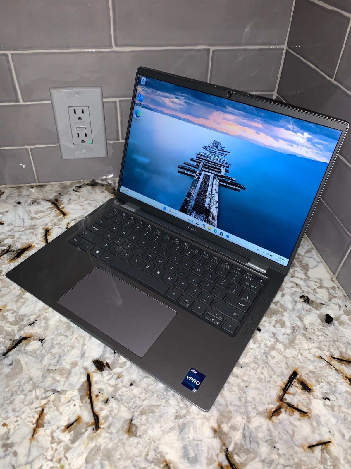 Dell Latitude 7440 i7-1370P 32GB 1TB SSD Win11 Pro Warranty 2/2027