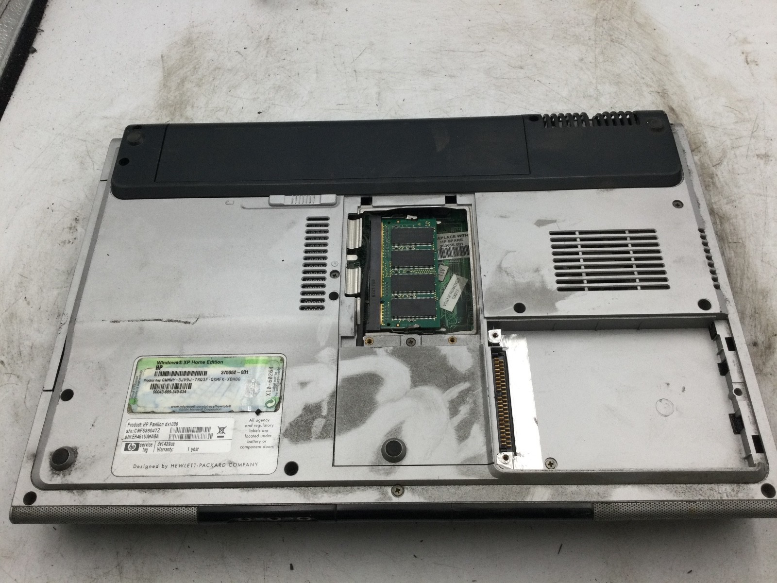 HP PAVILION DV1000 – FOR PARTS – INTEL PENTIUM M – 512MB RAM – READ DESCRIP – BB