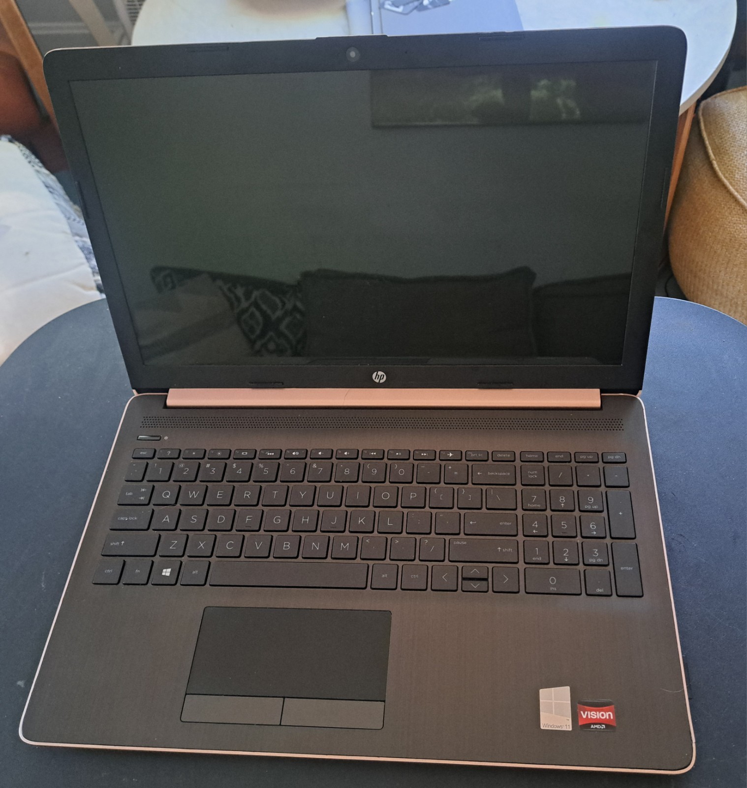 HP 15-FD0083WM 15.6″ (128GB SSD Intel Pentium N200 1.1GHz 4GB RAM) Laptop – Red