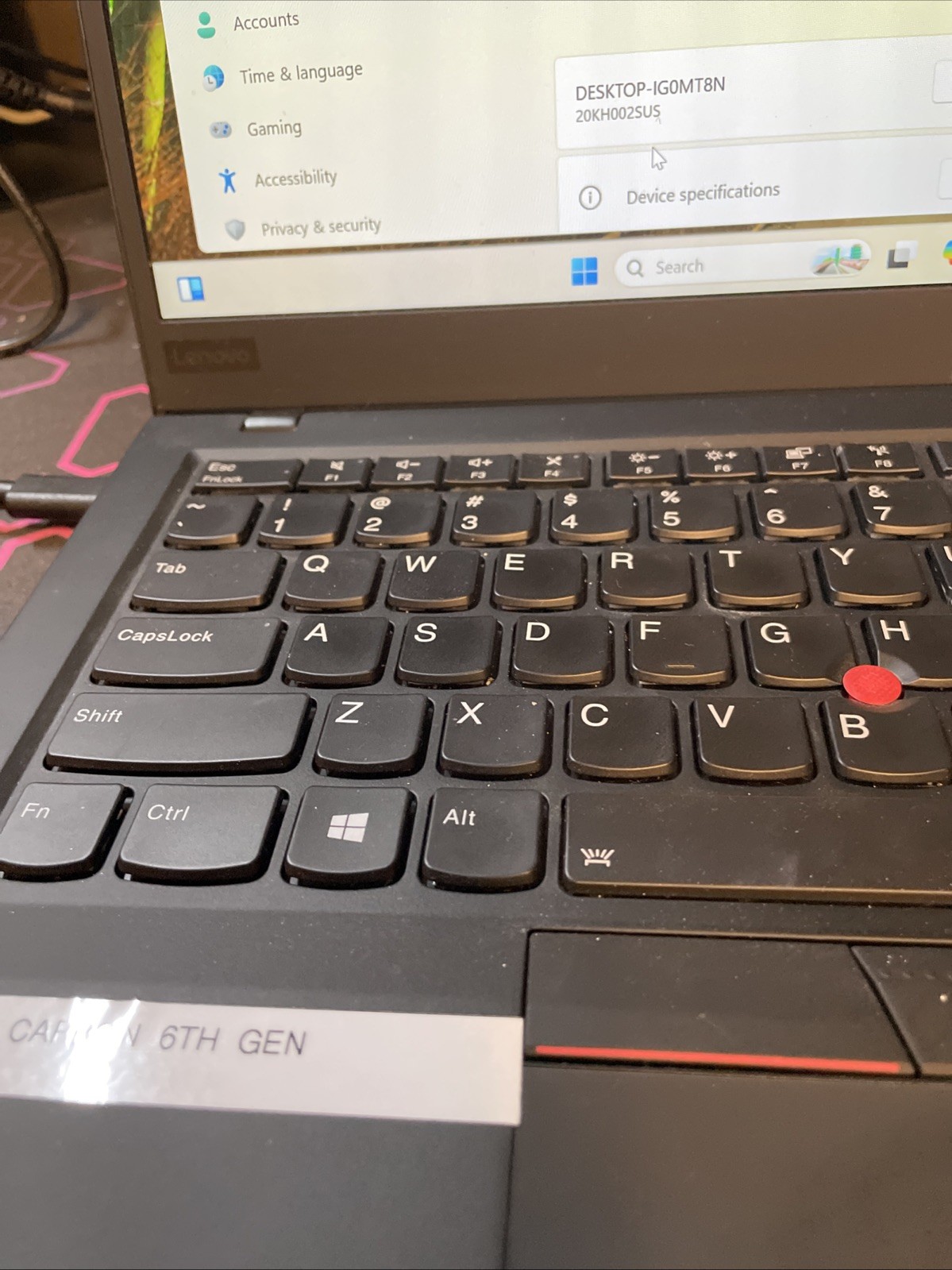Lenovo ThinkPad X1 Carbon 6th Gen 14″ i5-8250U 8GB DDR3 256GB SSD Windows 11