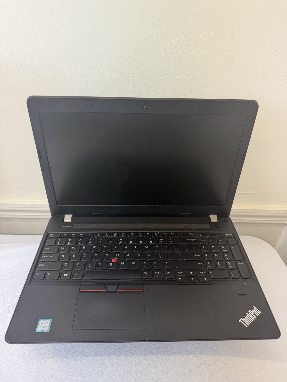 Lenovo Thinkpad E570 Laptop – Good Screen – Intel i5-6200U – RAM 8 GB – Read Des