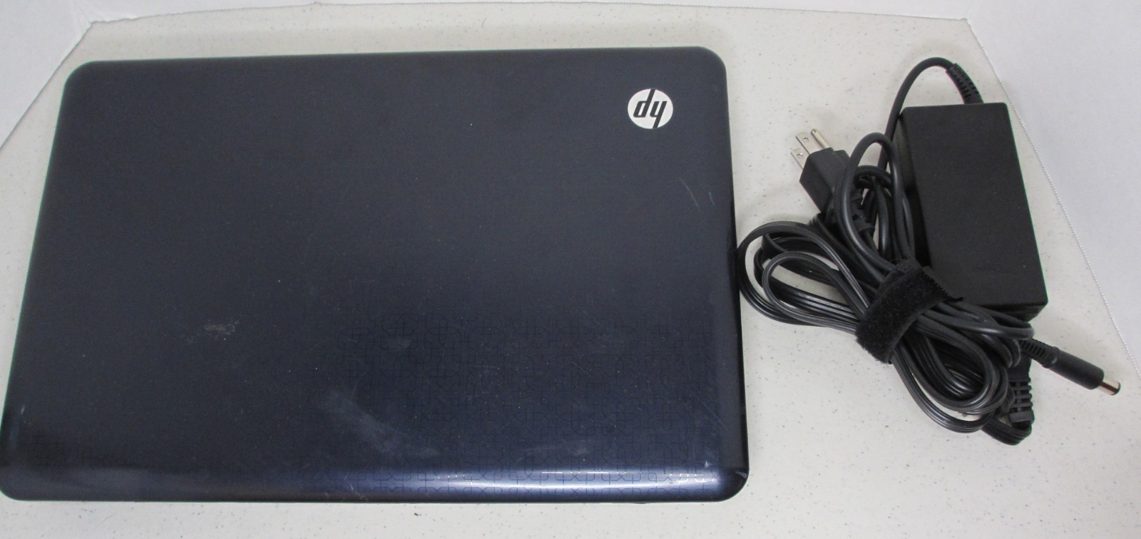 HP Pavilion dv5 Laptop/Notebook PC For Parts/Repair with AC Adapter, AMD 2.4GHz