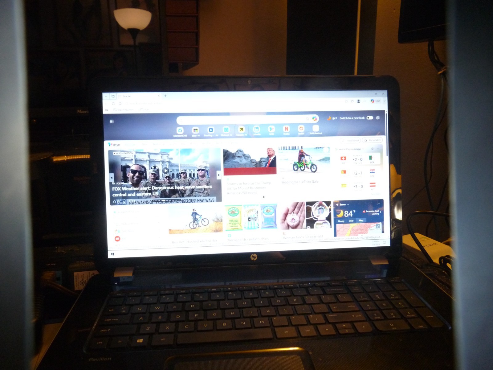 HP Pavilion 17-E117DX 8 GB RAM, 500 GB HDD, CORE I3 (as is) read description