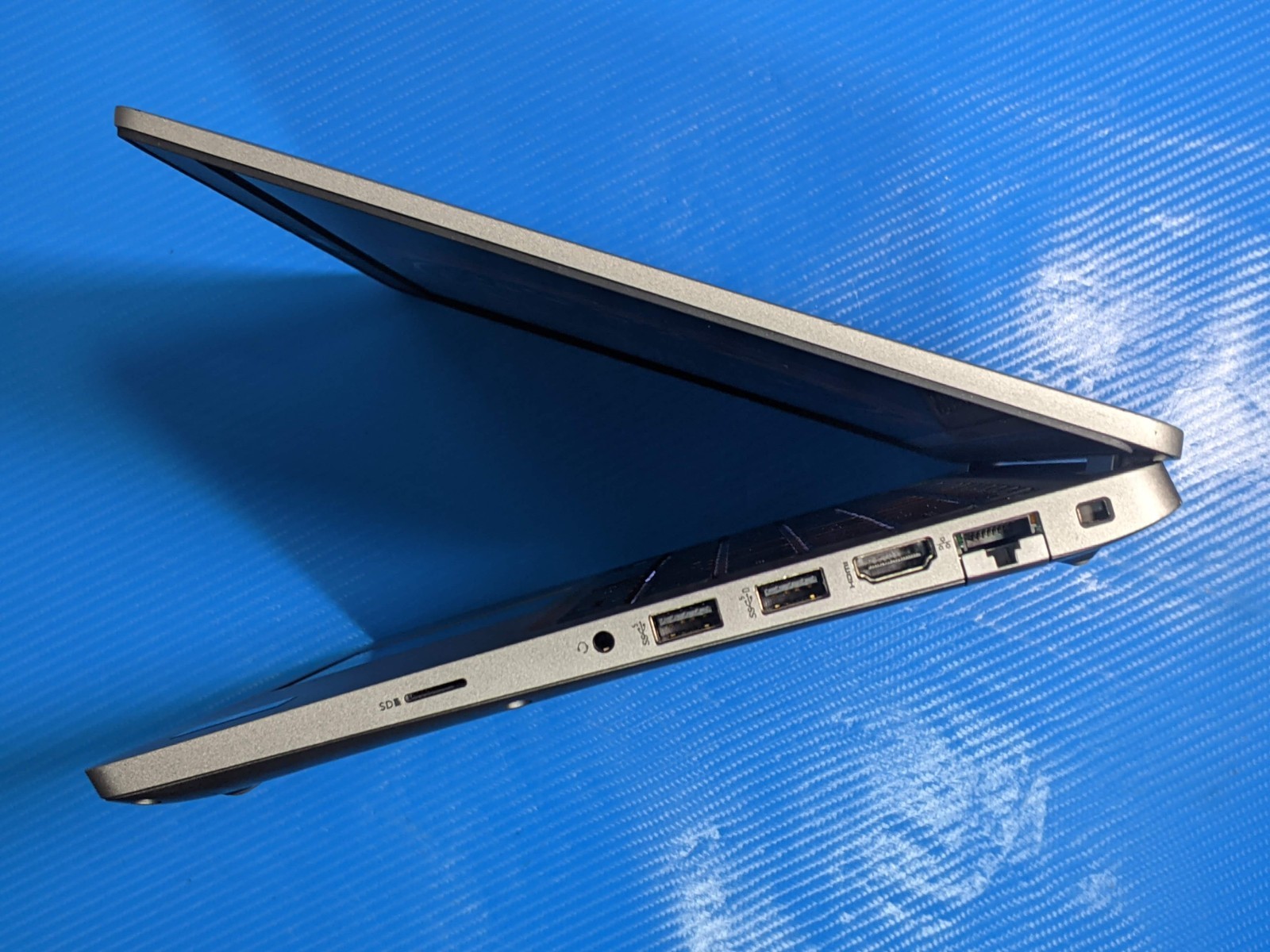 Dell Latitude 5430 14″ FHD i7-1265U 1.8GHz 8GB 512GB SSD Windows 11 Pro +Charger