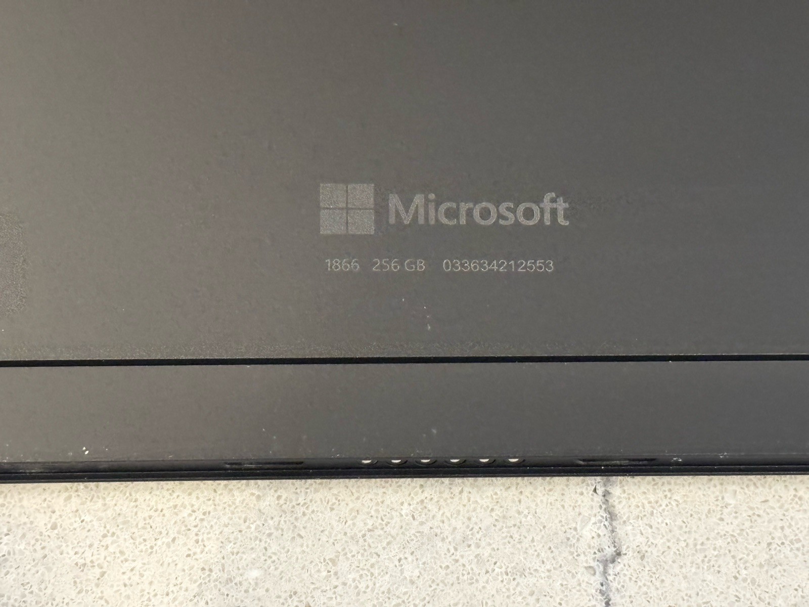 Microsoft Surface Pro 7 Intel Core i7/ 16GB / 256GB ~ M1866 ~ NO OS