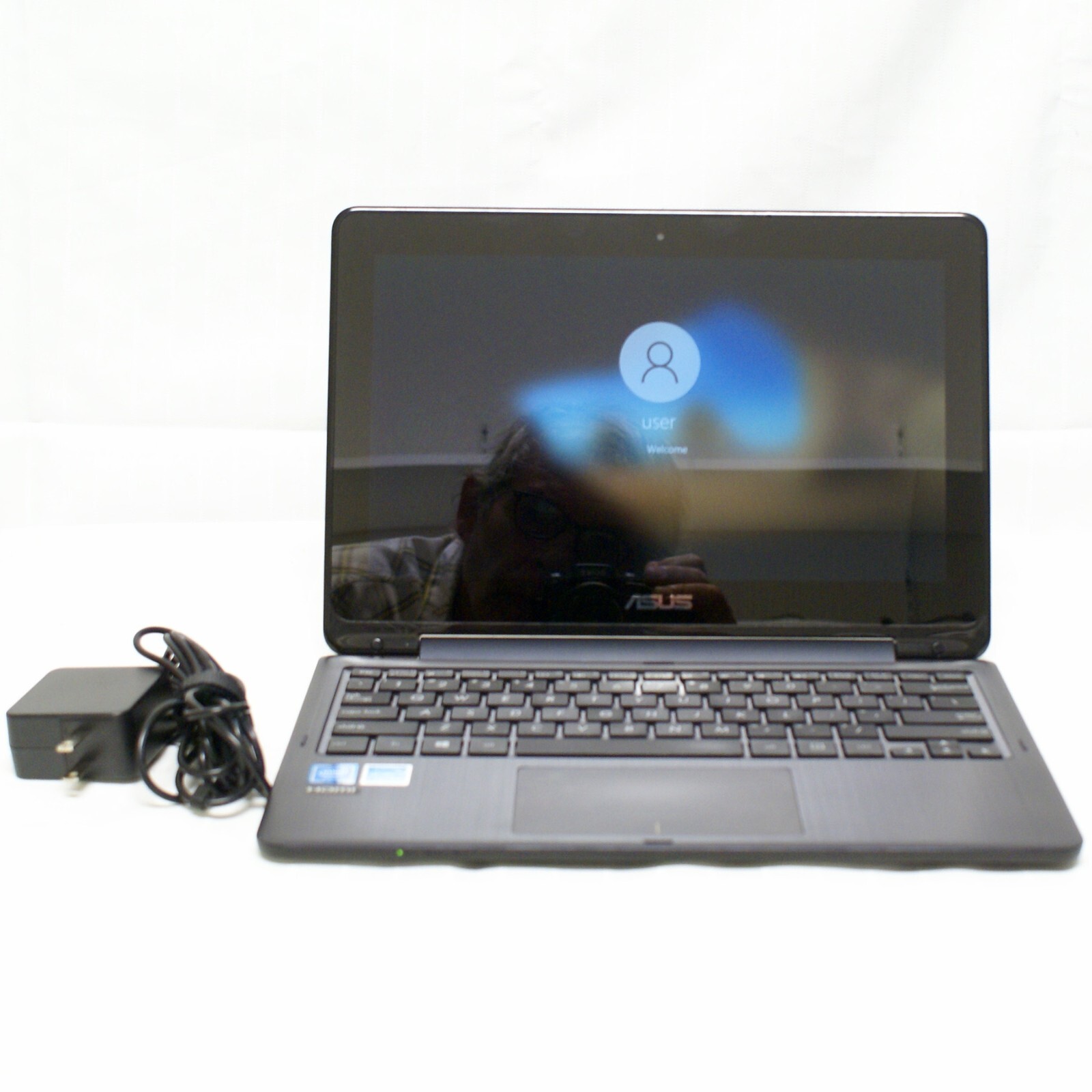 ASUS TP200SA Celeron N3050 1.6 GHz 4GB 64gb EMMC Touch Screen Windows 10 Home