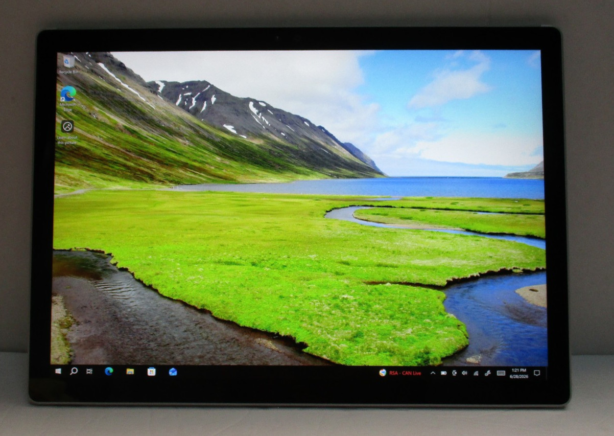 Microsoft Surface Book 1/ 13.5″ TOUCH i7-6600U 2.6GHz 8GB 256GB SSD/TABLET ONLY