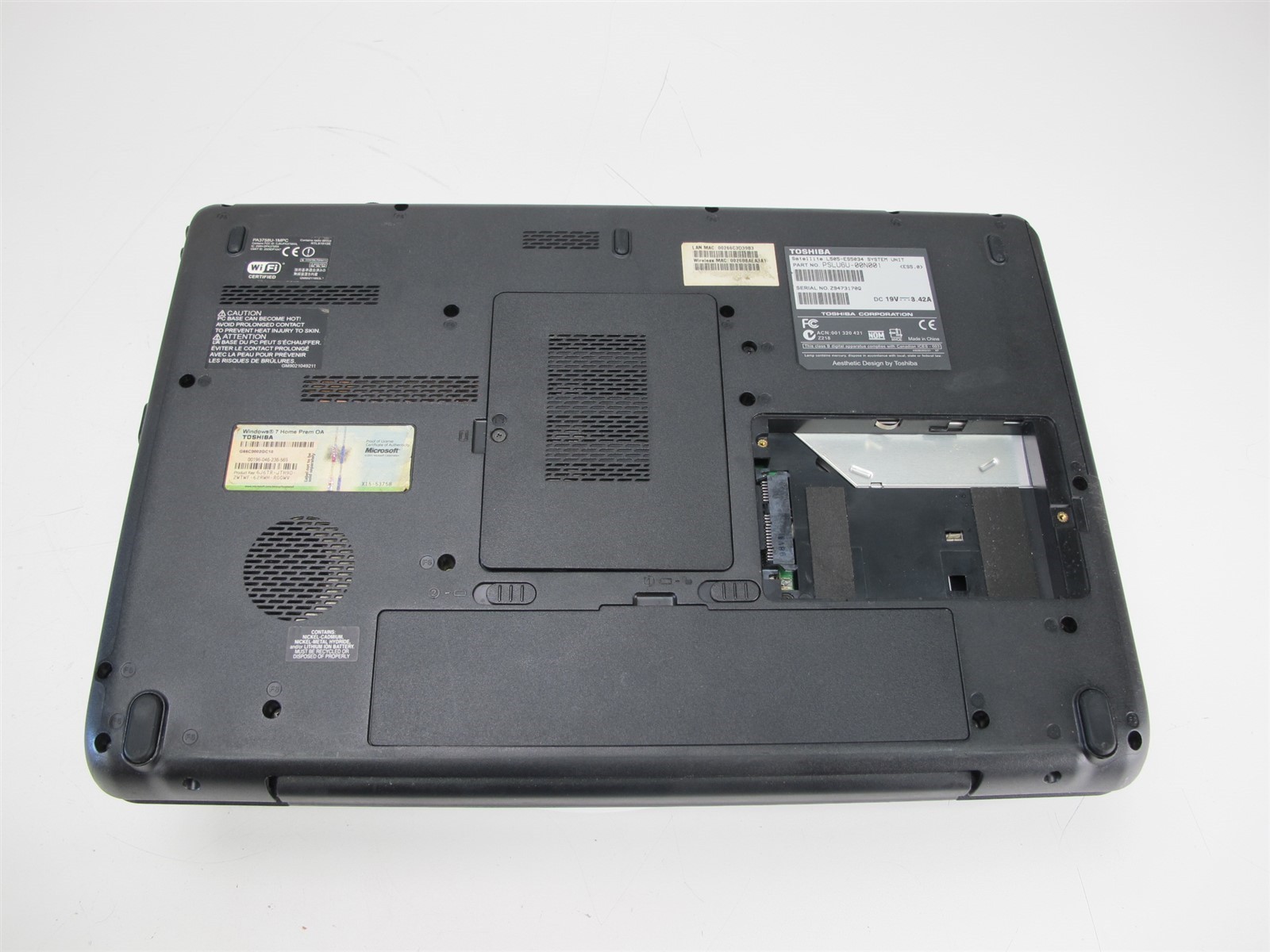Toshiba Satellite L505 Intel i3 M330 2.13GHz 2GB Ram