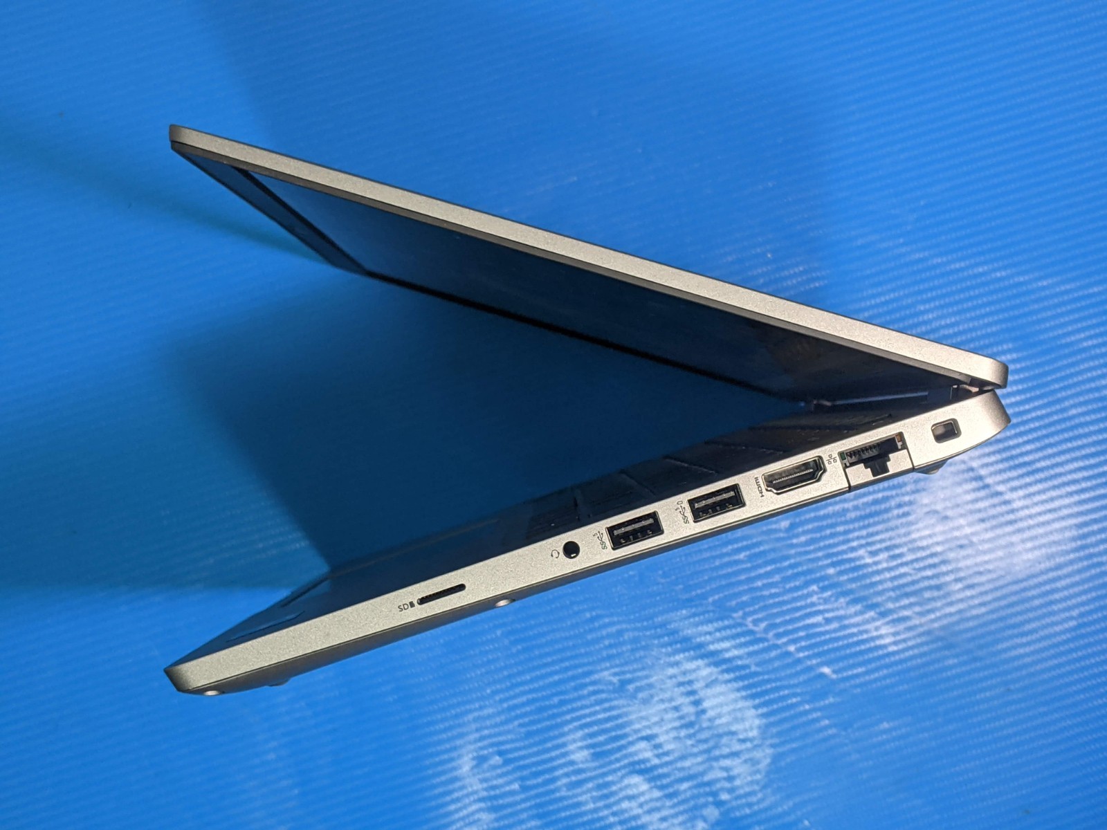 Dell Latitude 5430 14″ FHD Intel Core i5-1235U 1.3GHz 16GB 256GB SSD W11Pro +PA