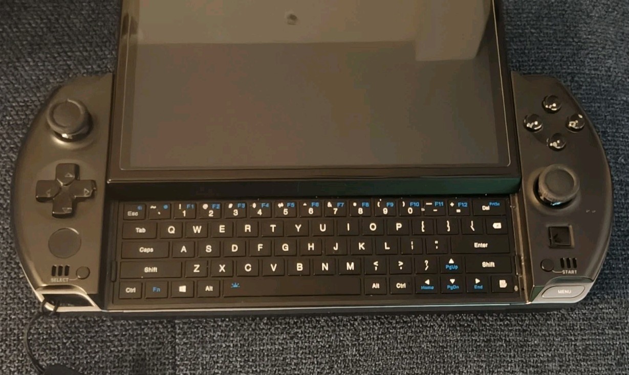 GPD Win 4 2023 7640U Handheld Gaming PC 16gb Ram, 512gb SSD, Dock, Case, Box