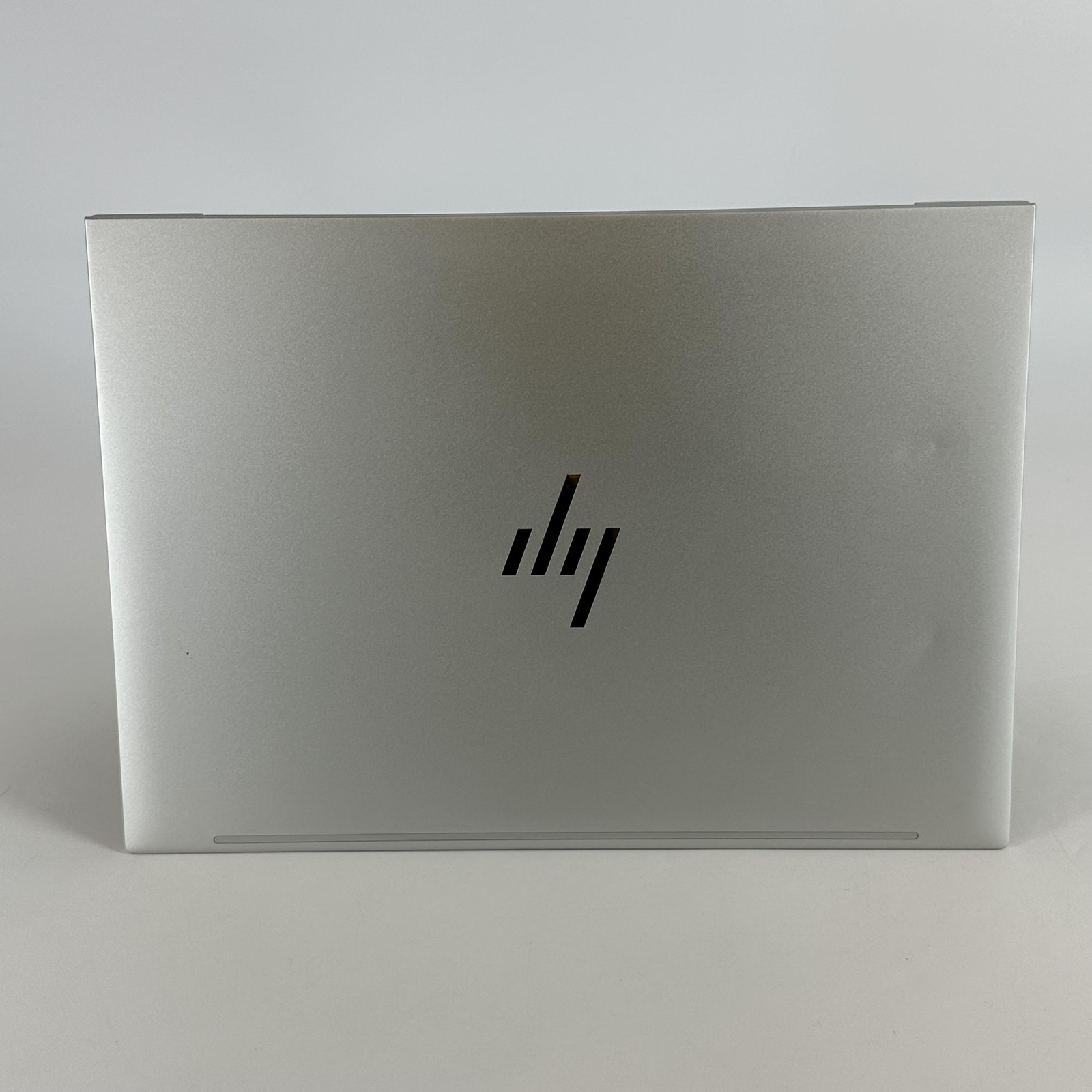 HP Elitebook 840 G9 14 FHD+ 1.6 GHz i5-1245U 16GB 256GB SSD Good