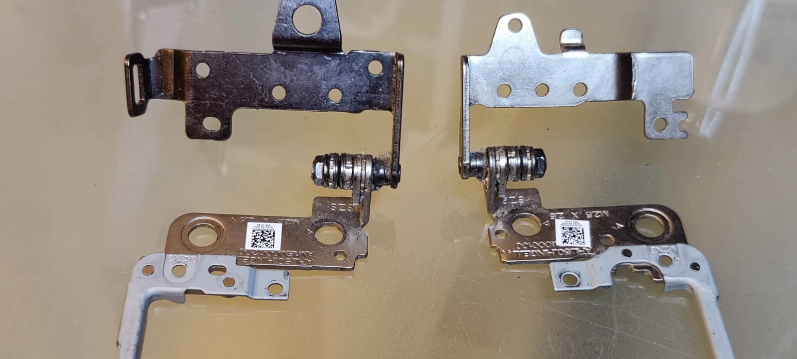 HP 15-AY 250 G4 255 G4 15-AC 15-AR HINGES CERNIERE AM1EM000500 AM1EM000600