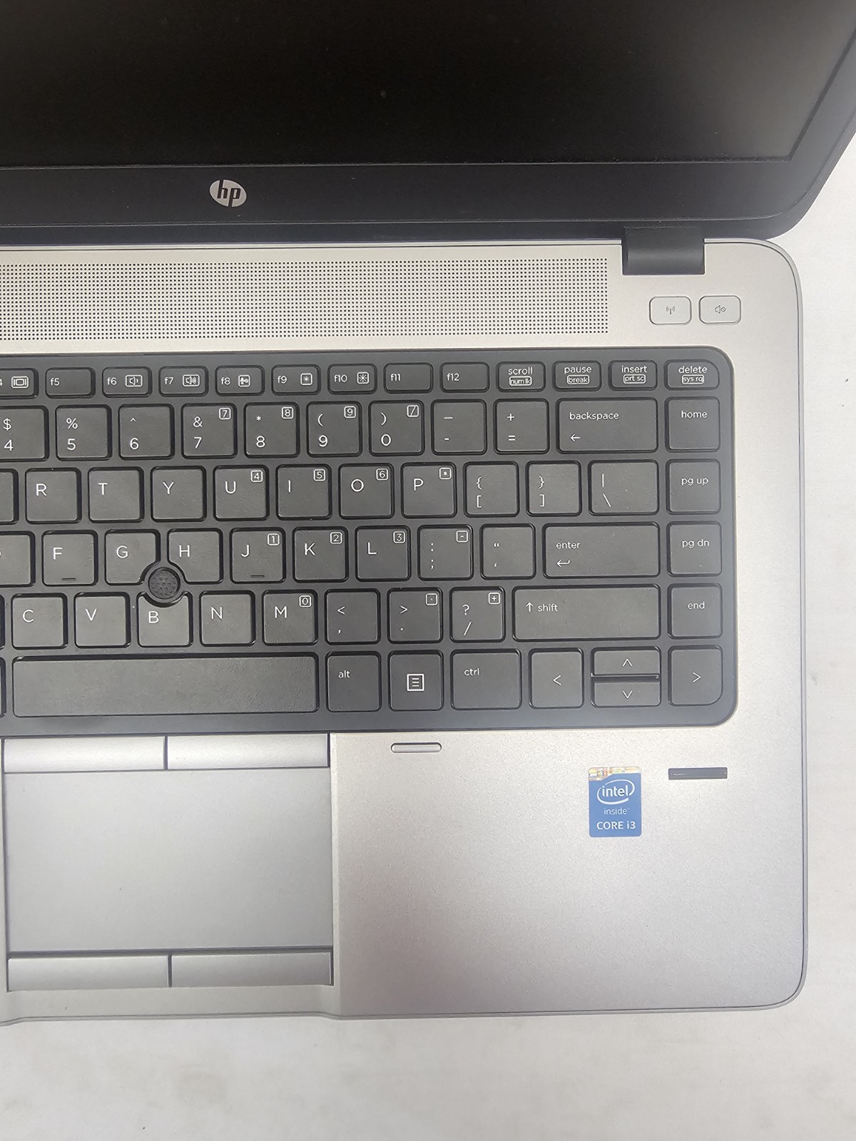 HP EliteBook 840 Laptop – Intel i3 – 8GB RAM – WON’T POWER ON – READ DESCRIPTION