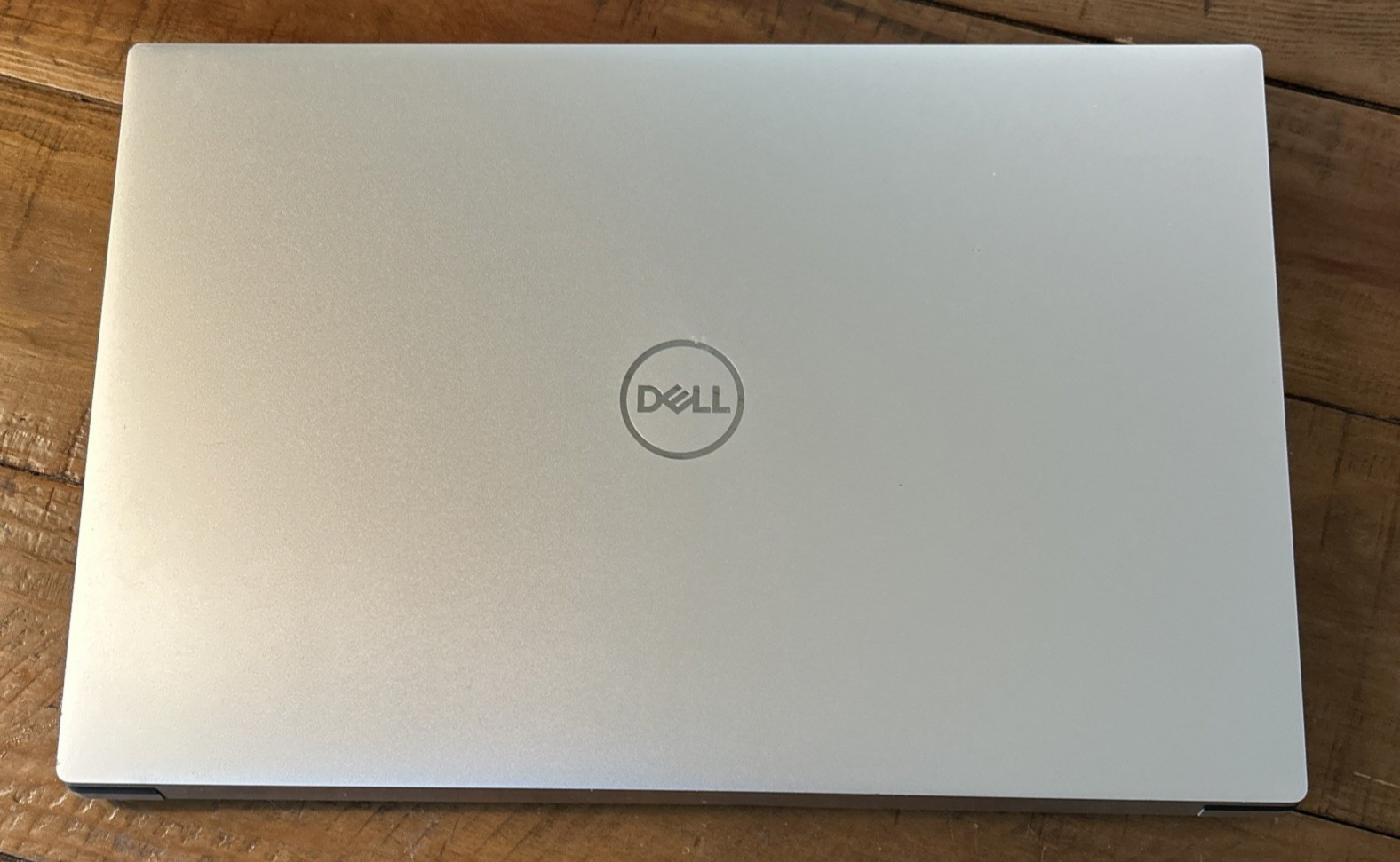 Dell XPS 15.6″ – i7-10750H – 16GB RAM – GTX 1650 Ti – Silver XPS9500 – Touch