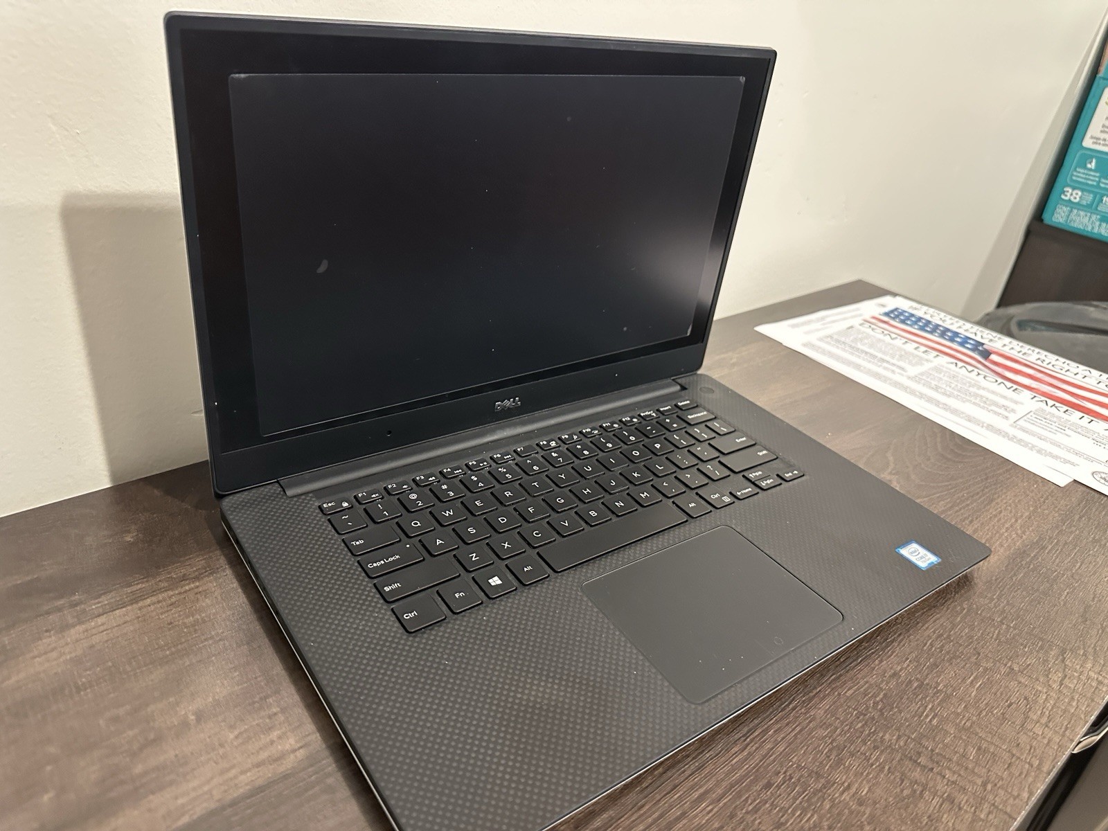 Dell Precision 5520 (256GB SSD, Intel Core i7-7820HQ, 2.90GHz, 16GB) Laptop -…