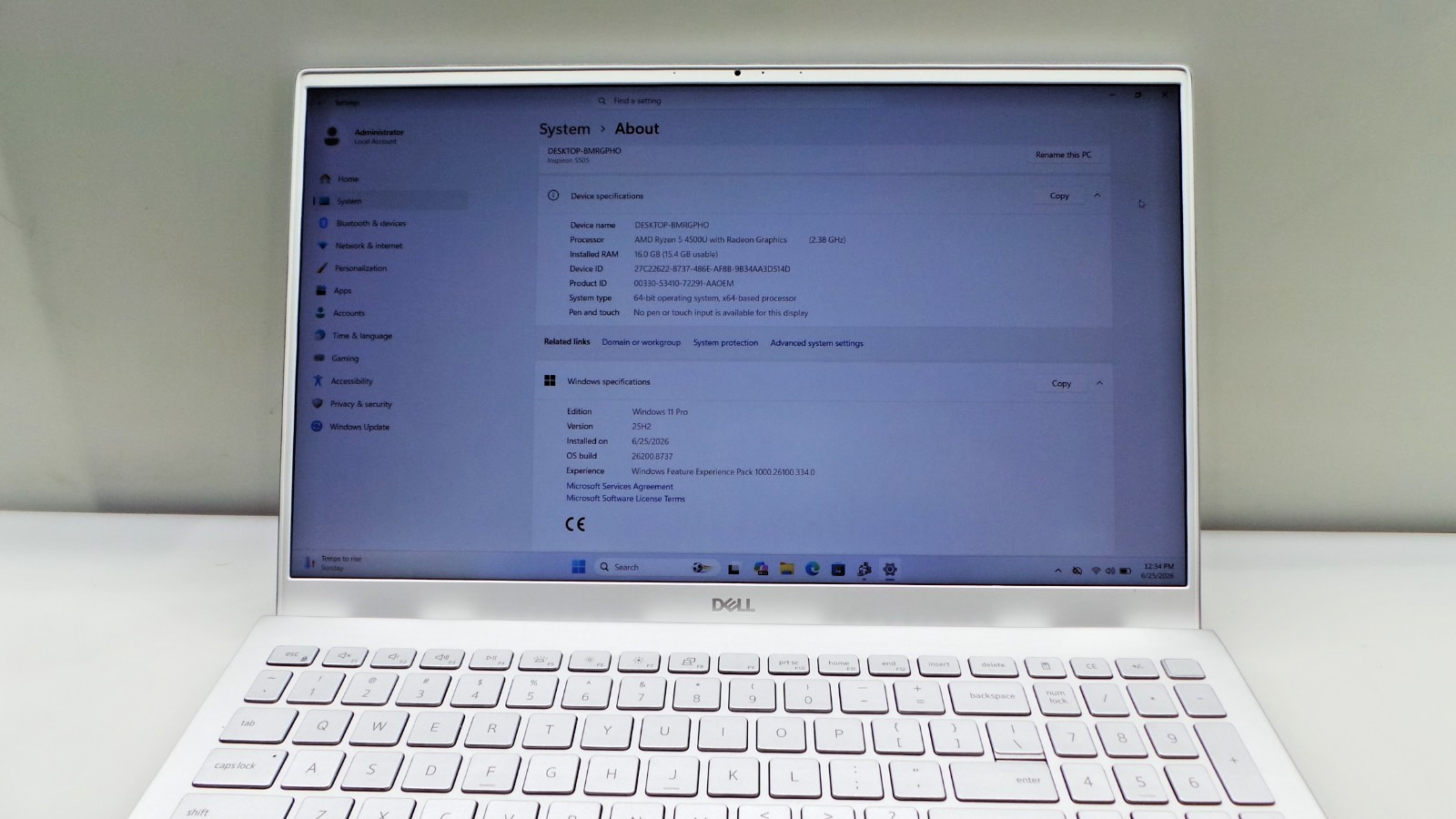Dell Inspiron 5505 15.6″ | AMD Ryzen 5 4500U | 16GB RAM 256GB NVMe | WIN 11 PRO
