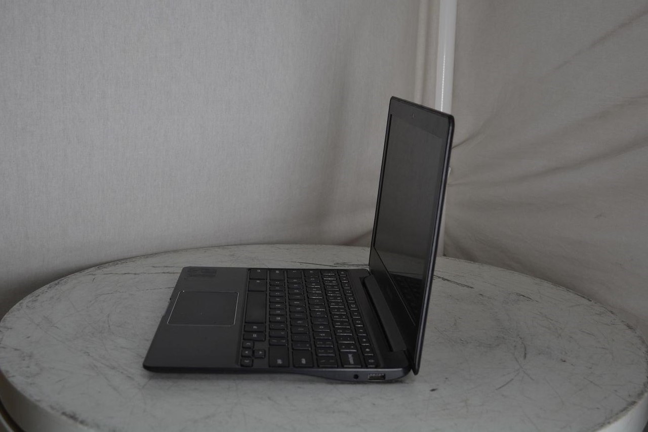 SAMSUNG XE503C12 Chromebook EXYNOS 5 1.3GHz 4GB 16GB SEE NOTES