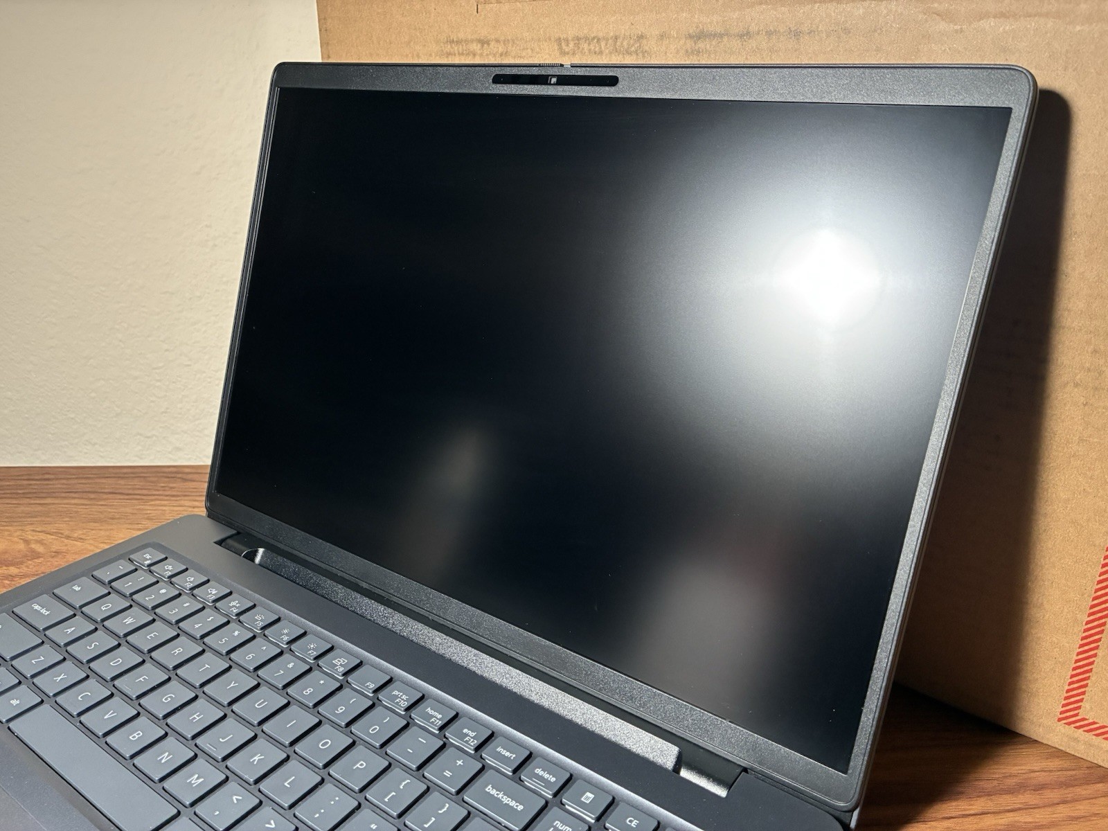Grade A DELL Pro Max MC16250 Ultra 5 235H 16GB 512GB LTE 16″ FHD+ 2Yrs Warranty!
