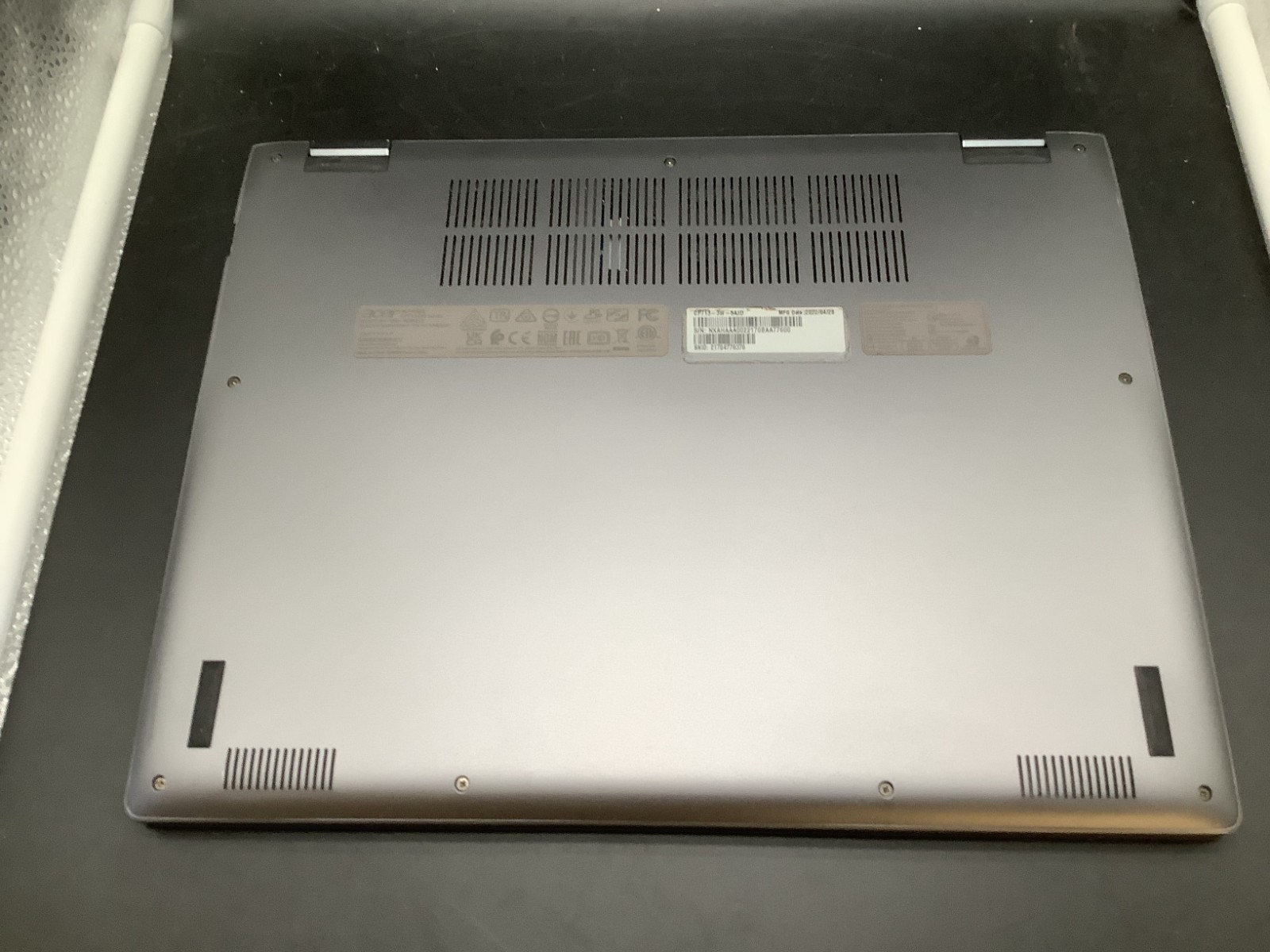 Acer CP713-3W-54JD 13.5″ Touchsscreen i5-1135G7 @ 2.4GHz 16GB 256GB Chrome Read