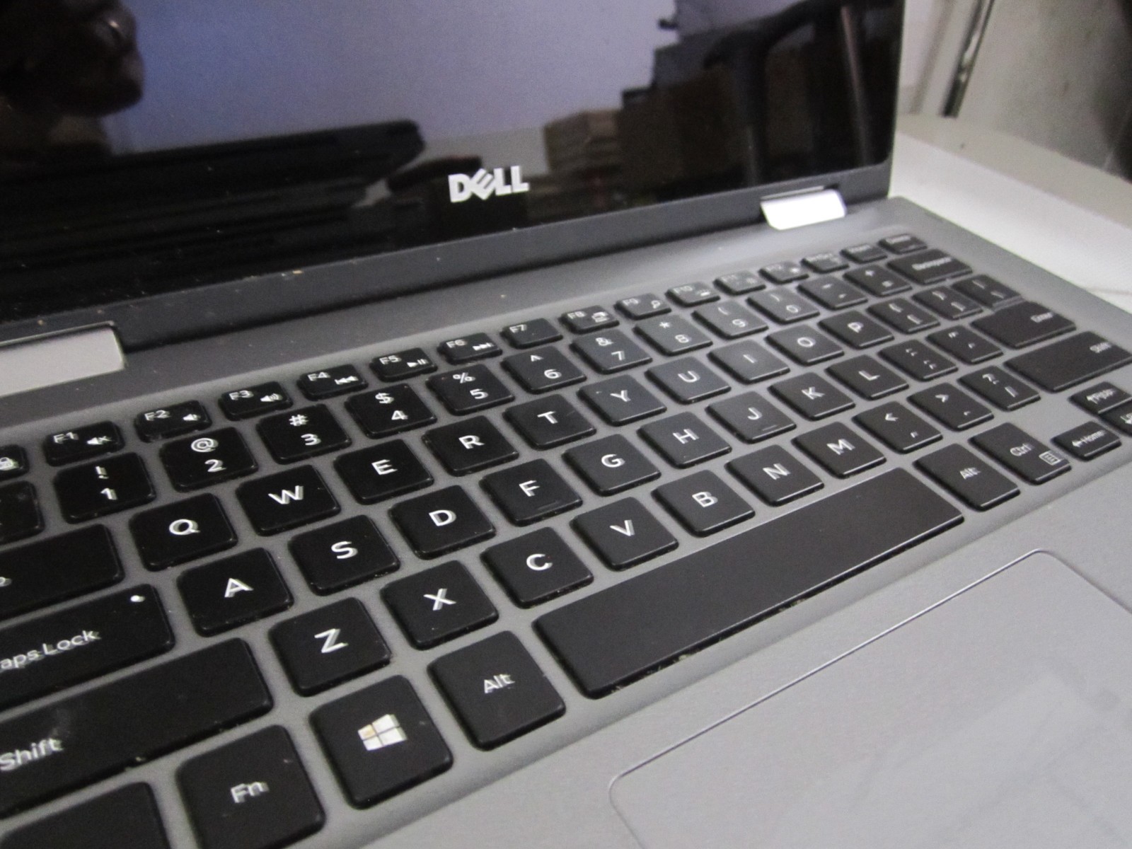 Dell Inspiron 15 5368 i5-6200U 16GB 2.30GHZ 256GB SSD LAPTOP + AC NOOS