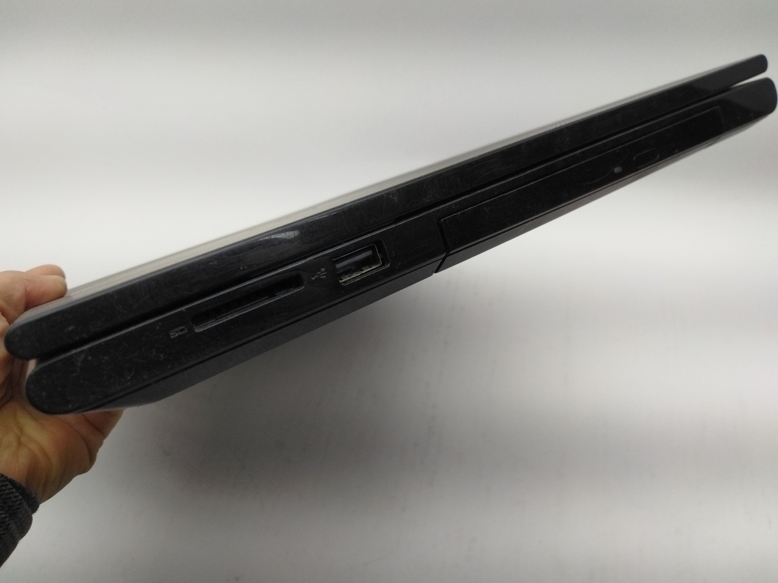 Dell Inspiron 15 33308 – Working Tested Intel I5-4210u CPU, 2gb Ram, 320gb Hd