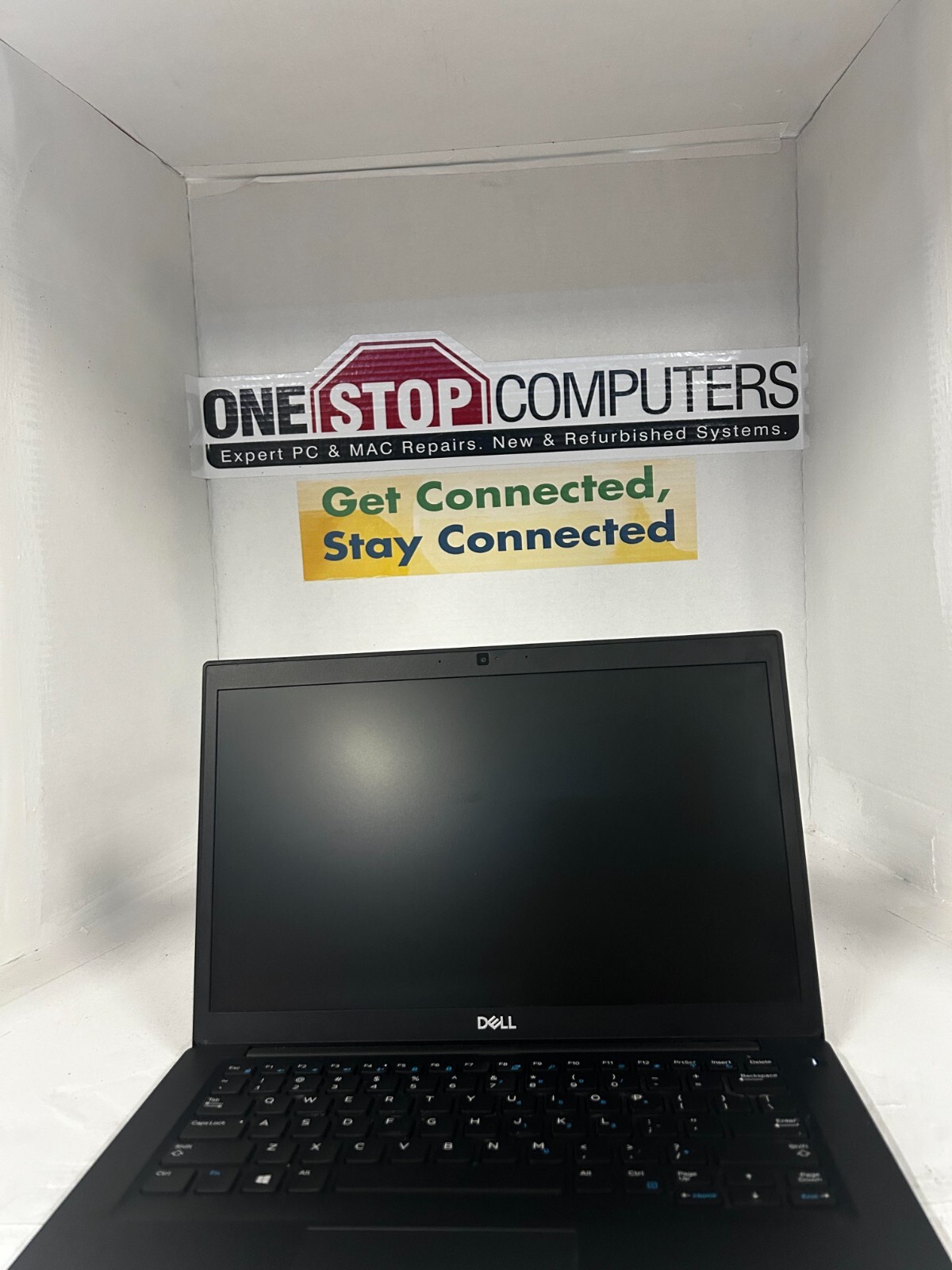 Dell Latitude 7490 14 in (256GB SSD, Intel Core i7 8650U, 3.9 GHz, 16GB) Laptop