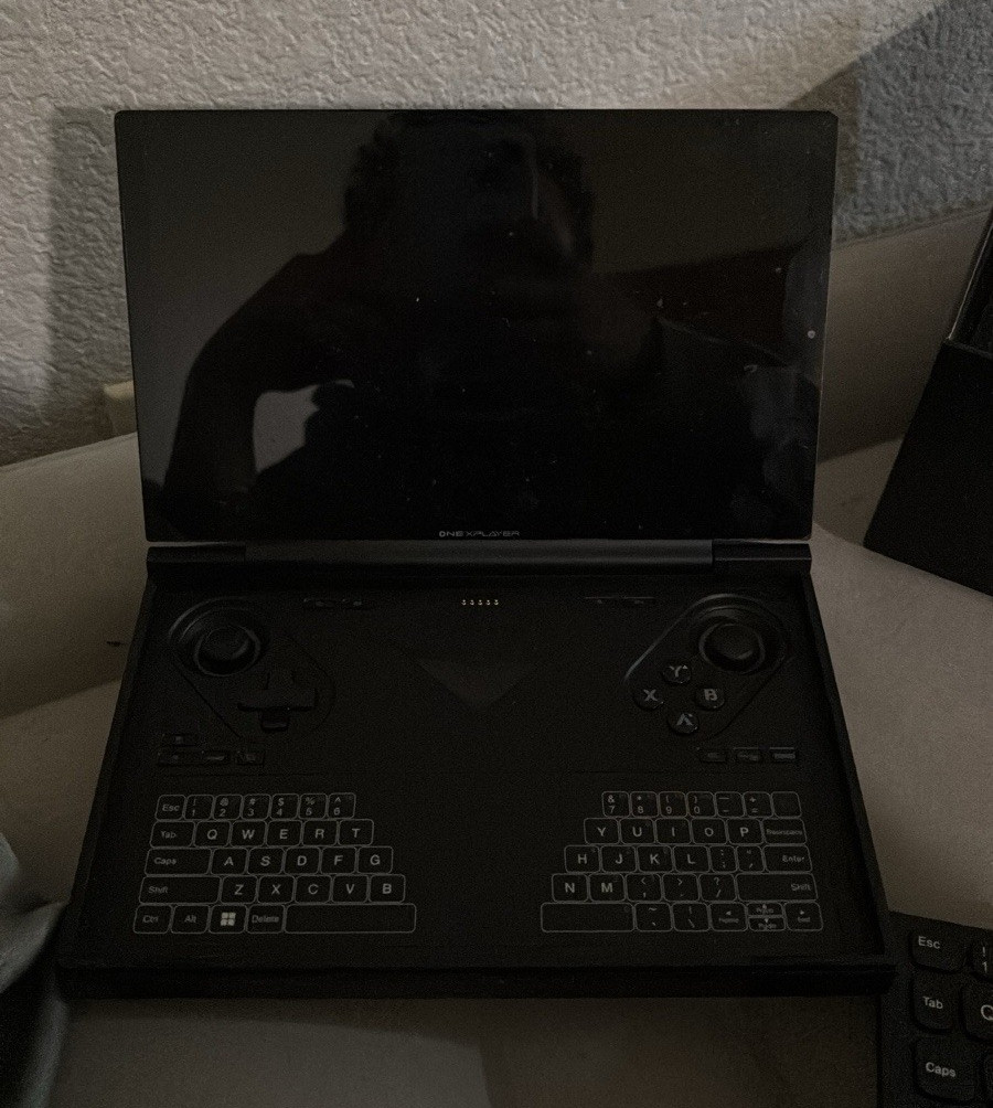 ONEXPLAYER 15.6in Gaming Laptop Ryzen AI 9 HX370 32GB SSD Win11 Black