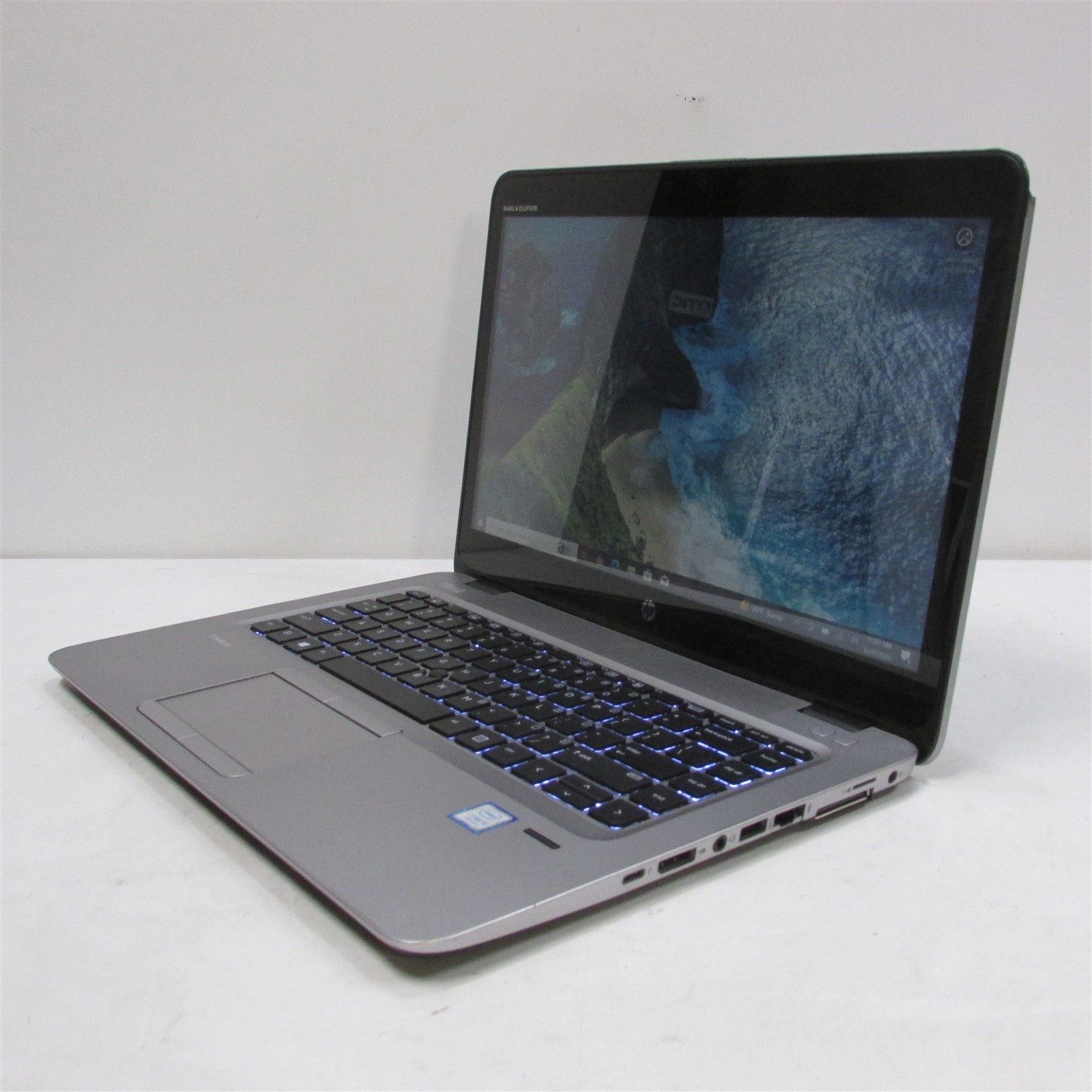 HP Elitebook 840 G4 i5-7200U 2.5GHz 8GB RAM 512GB m.2 14″ Win 10 Pro Touch DMG
