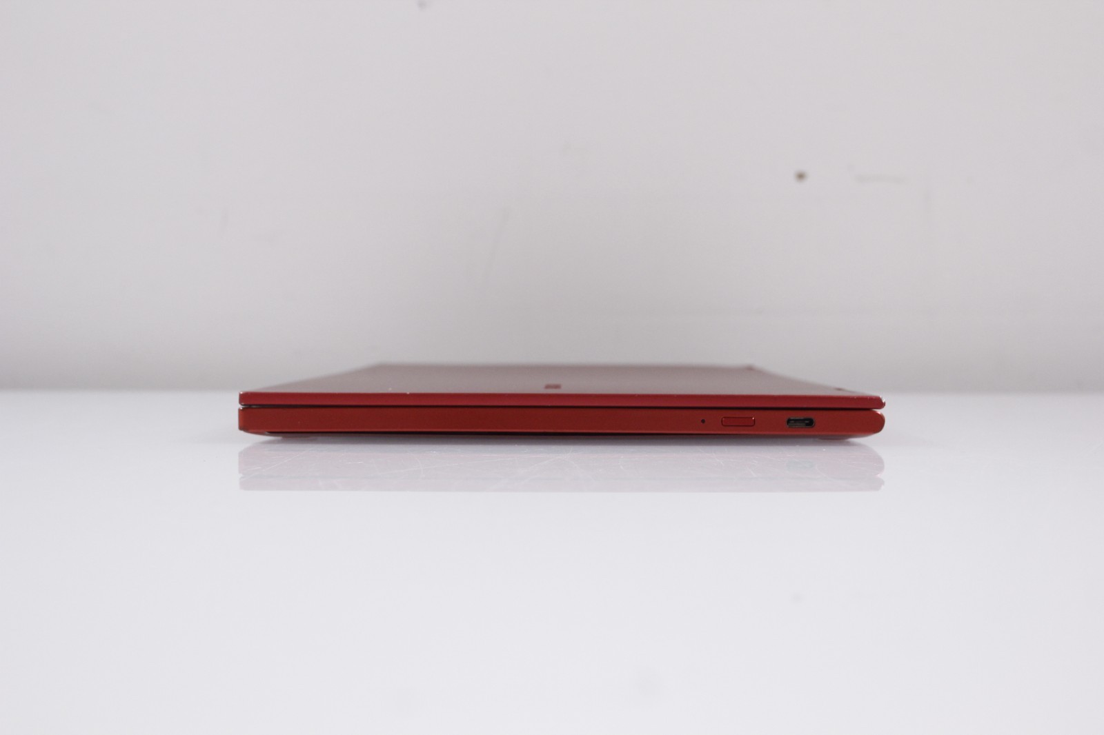 Samsung Galaxy Chromebook XE530QDA: i3-10210U 1.6ghz 16GB 128GB Touch Screen